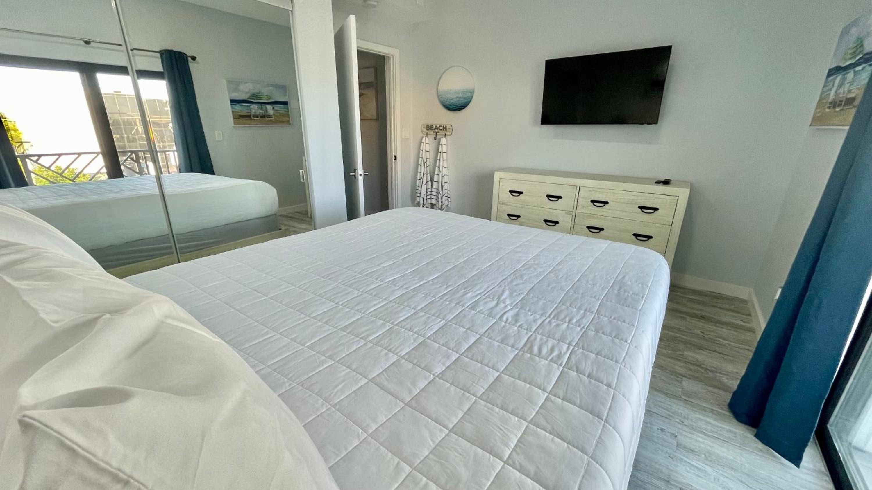 Apartment with Sea View - Photo 1