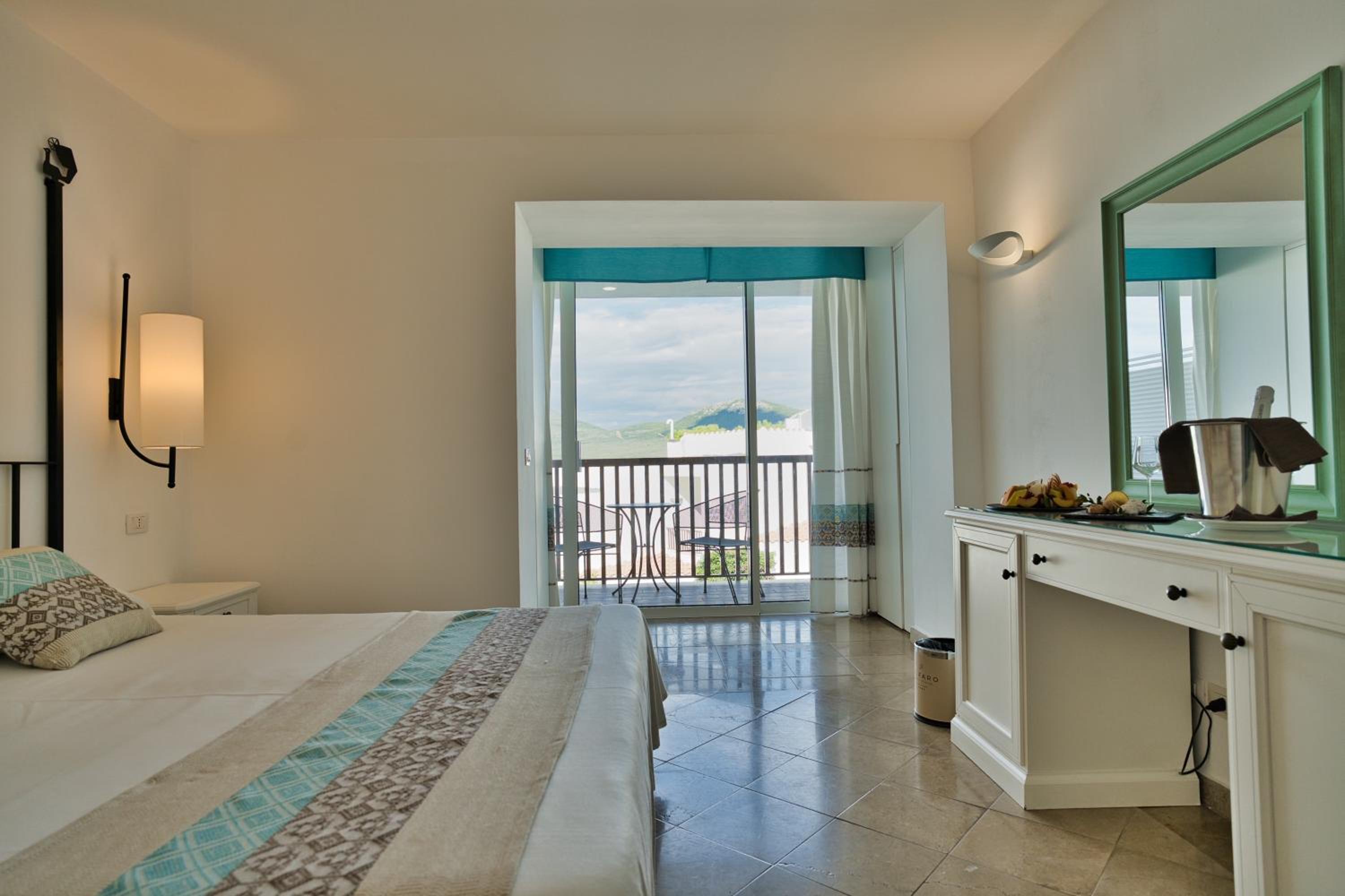 Double or Twin Room with Side Sea View