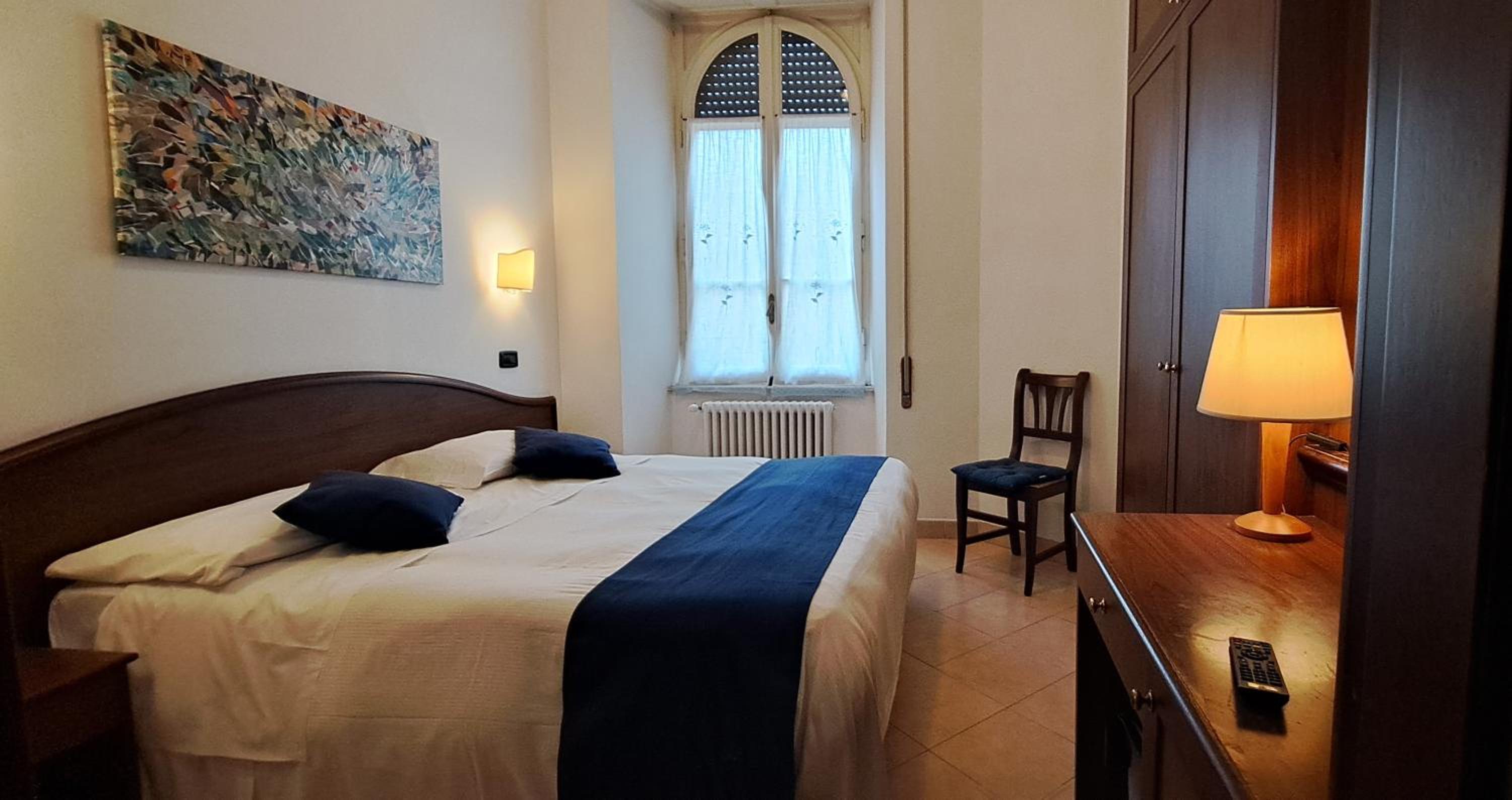 Double Room - Photo 2