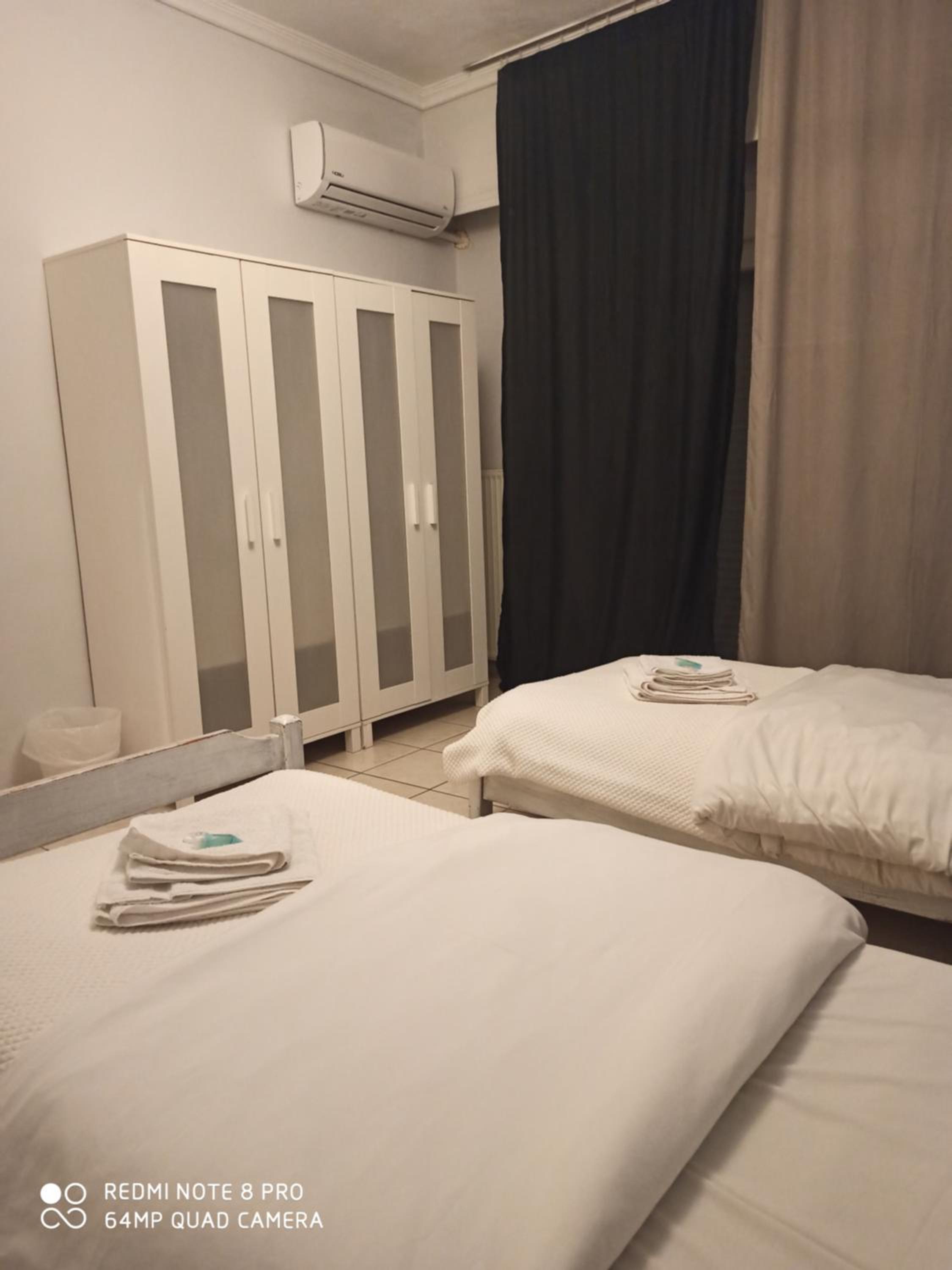 Three-Bedroom Apartment - Photo 8