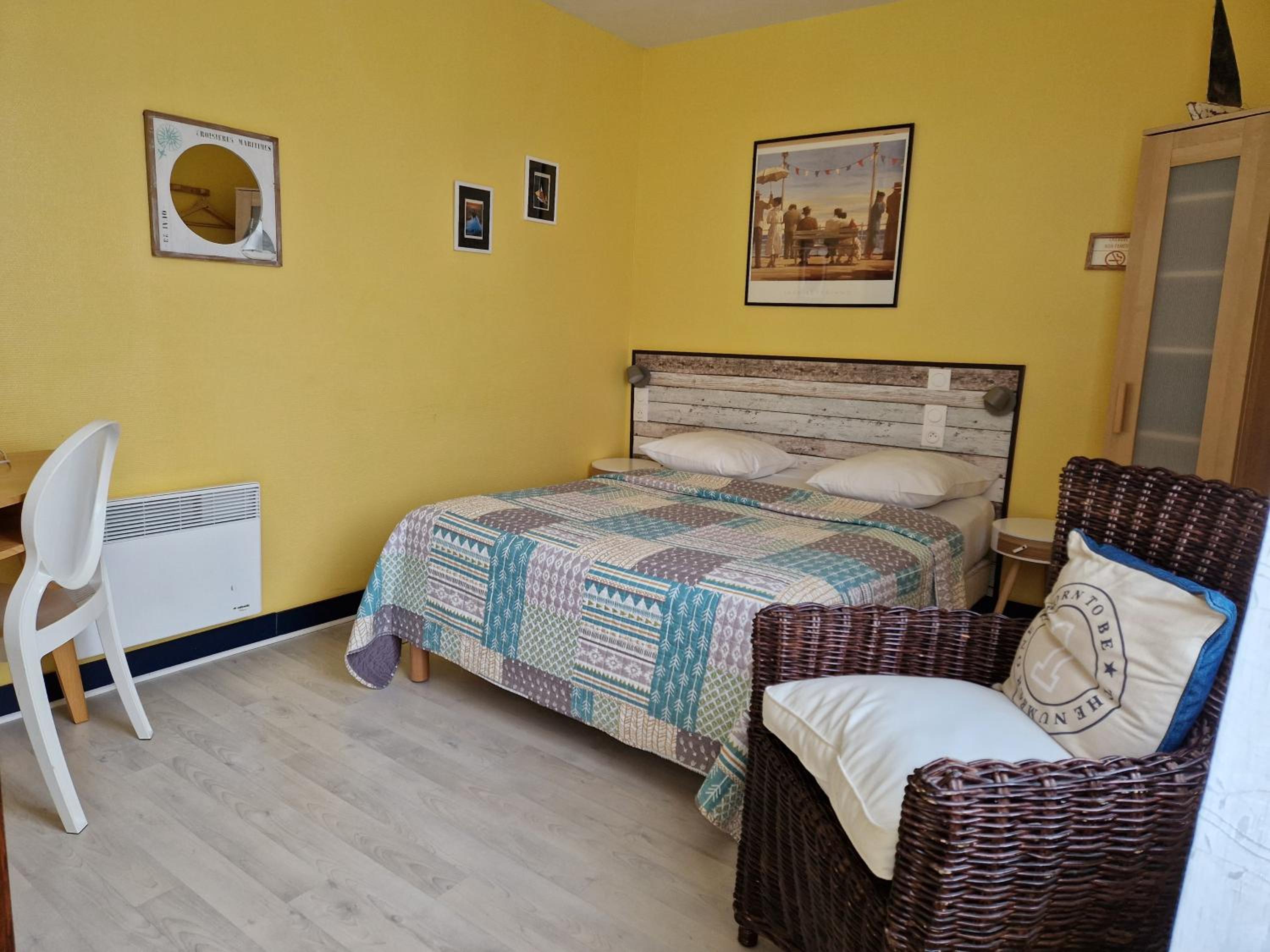 Standard Double Room photo 2