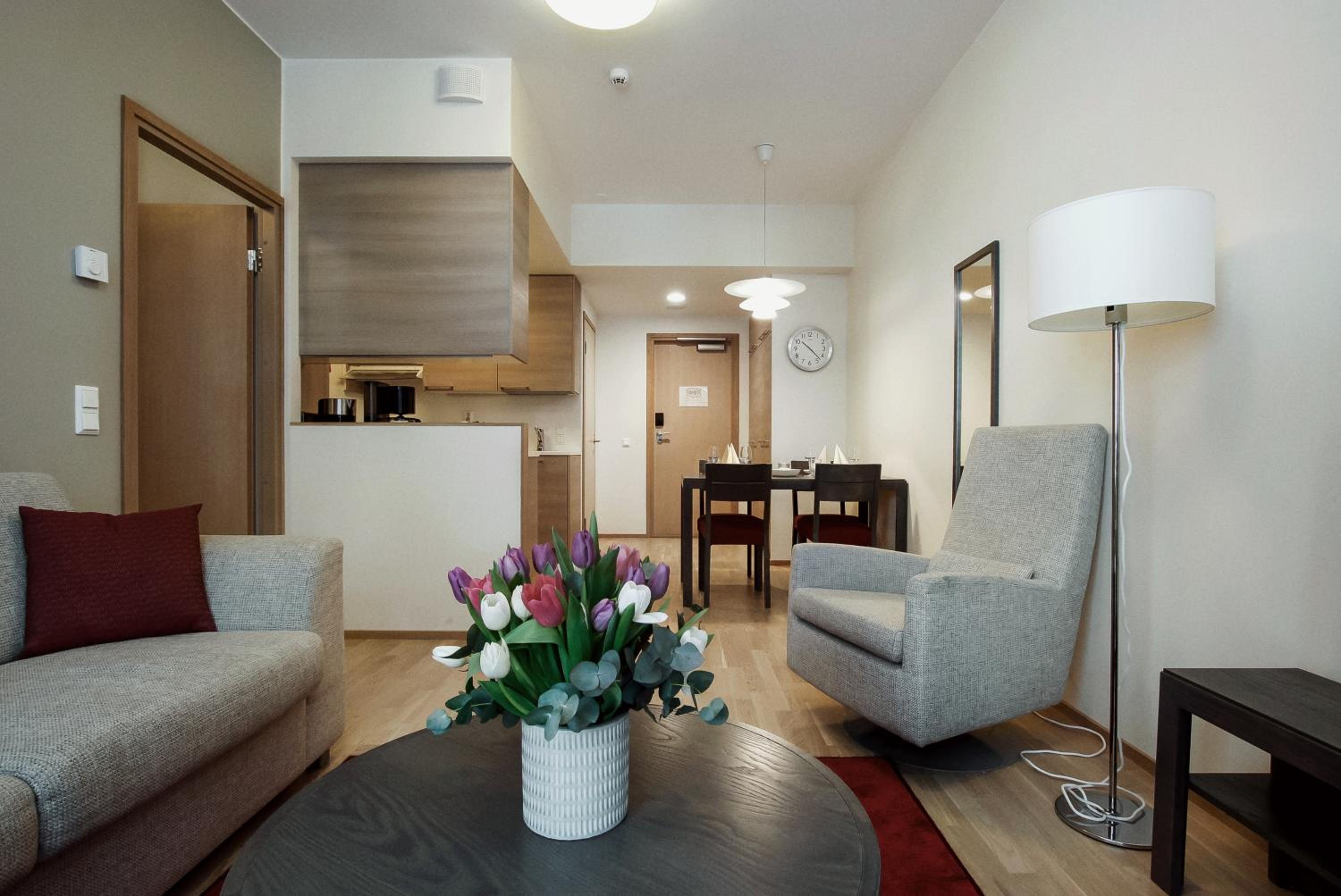 One-Bedroom Apartment photo 3