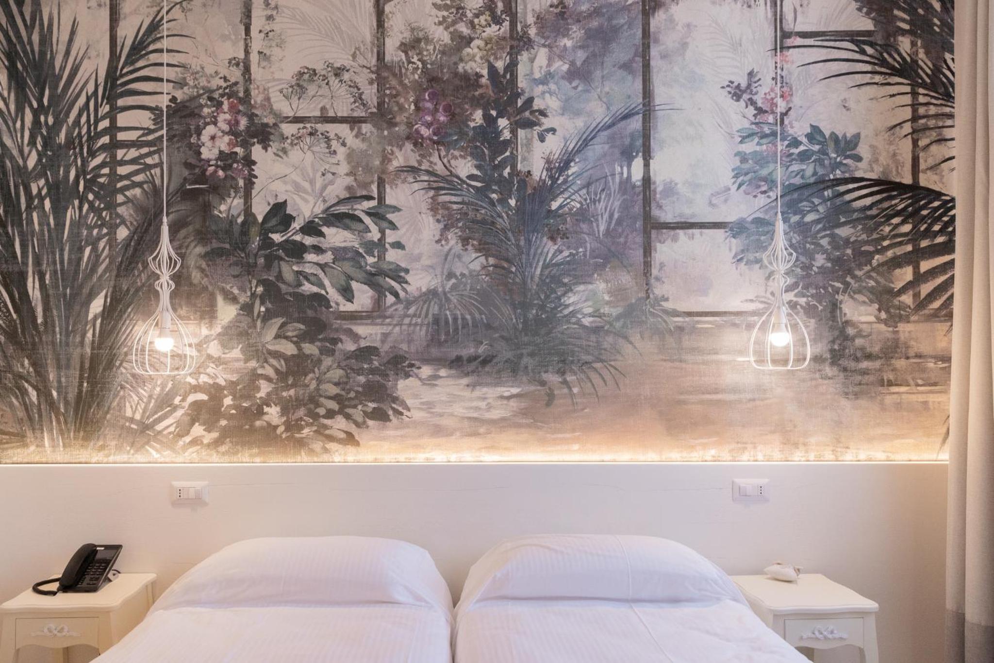 Deluxe Double or Twin Room with Garden View photo 2