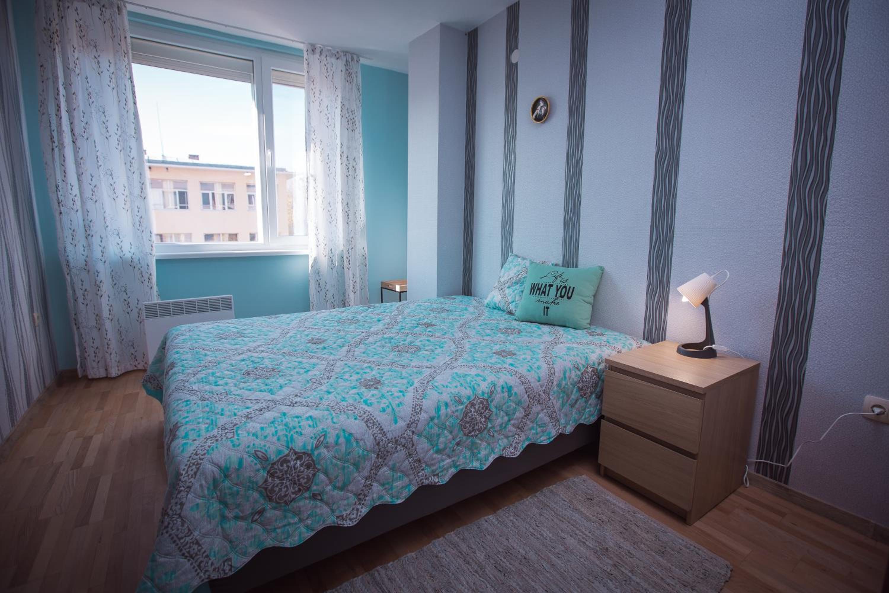 Two-Bedroom Apartment - Photo 4