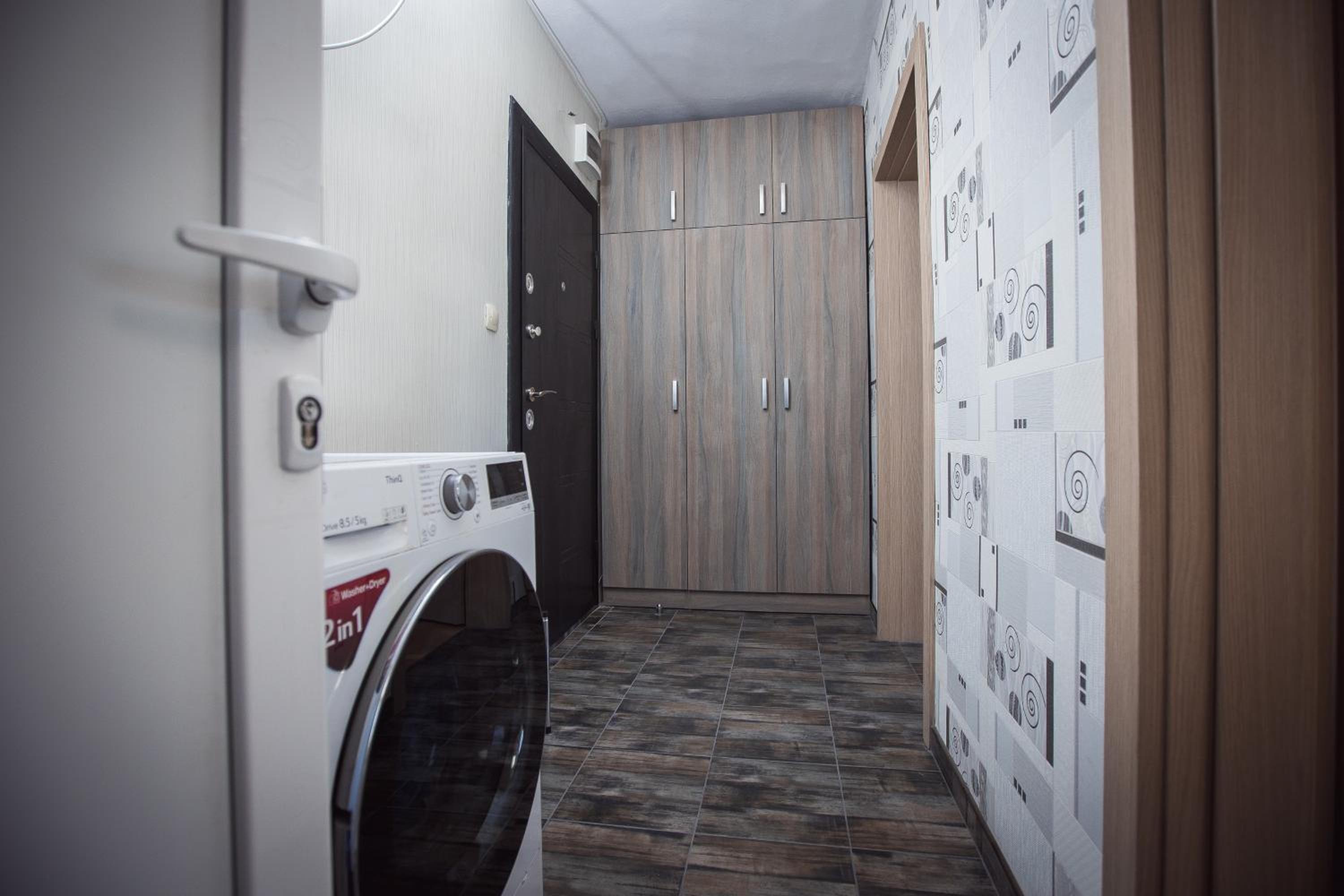 Two-Bedroom Apartment - Photo 12