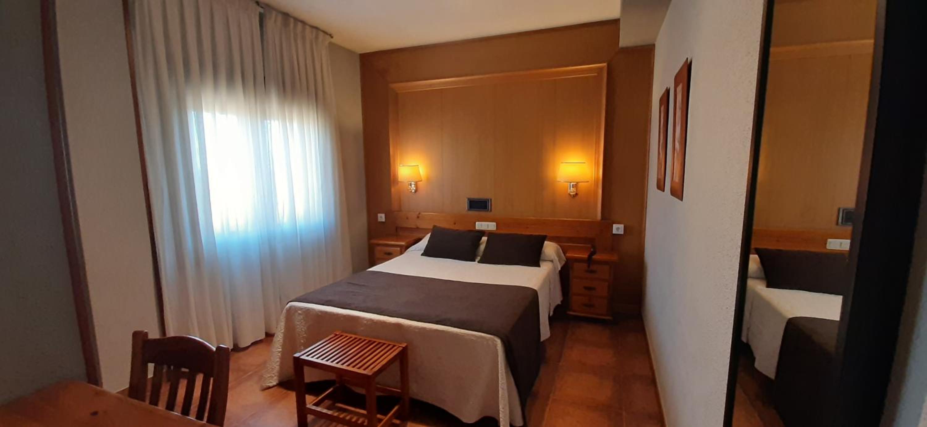Double Room - Photo 4