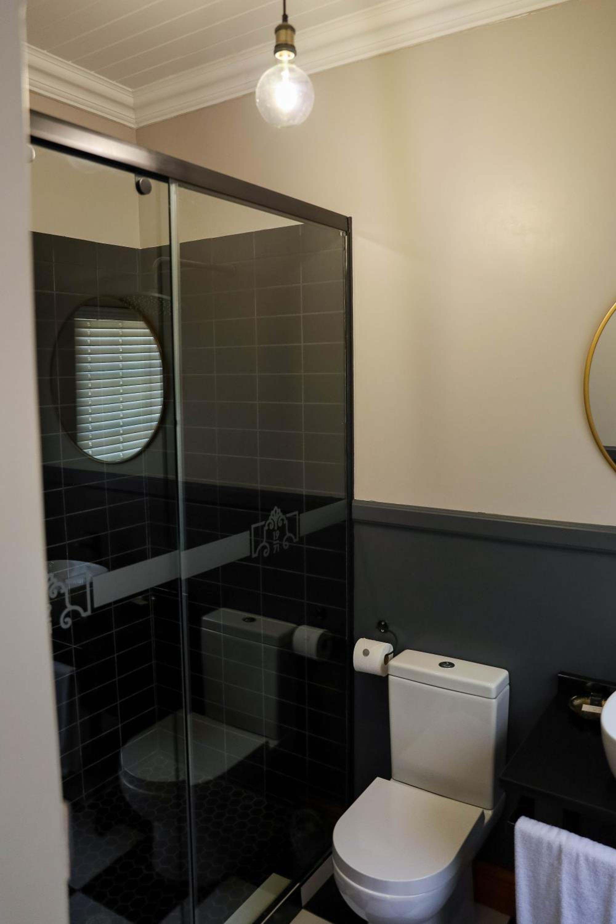 Standard Twin Room - Photo 2