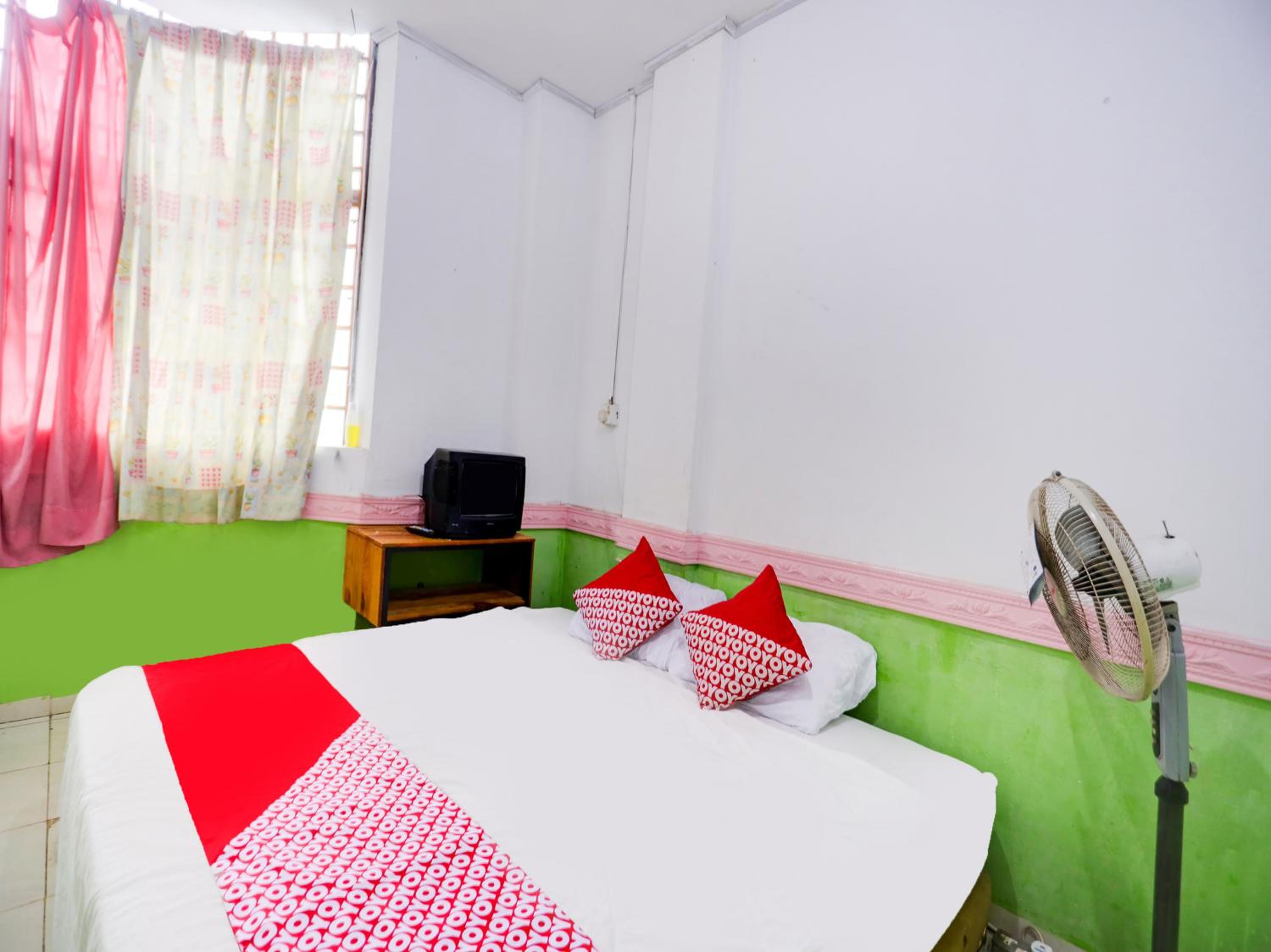 Budget Double Room - Photo 1