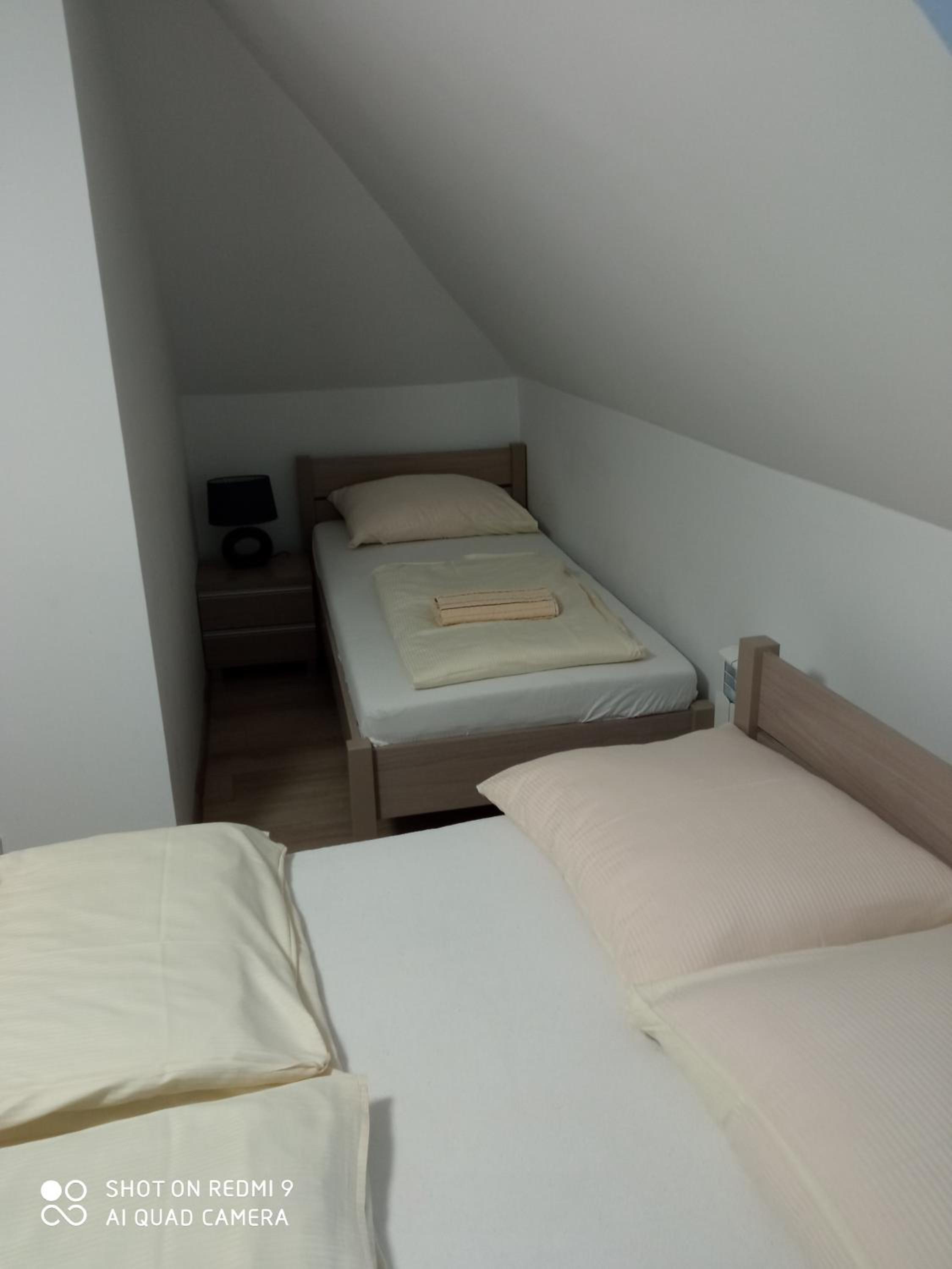 Comfort Triple Room - Photo 10