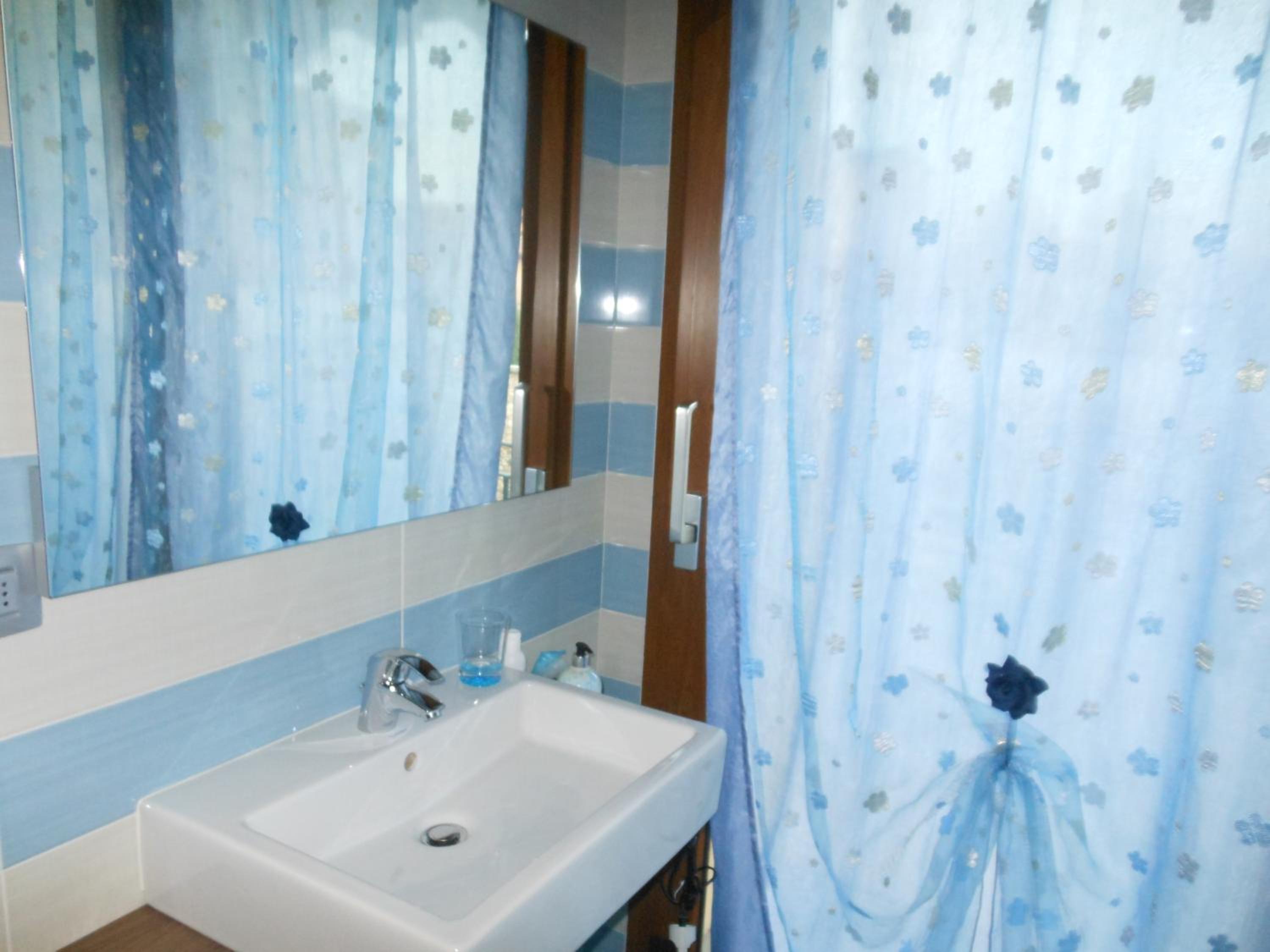 Quadruple Room - Photo 14