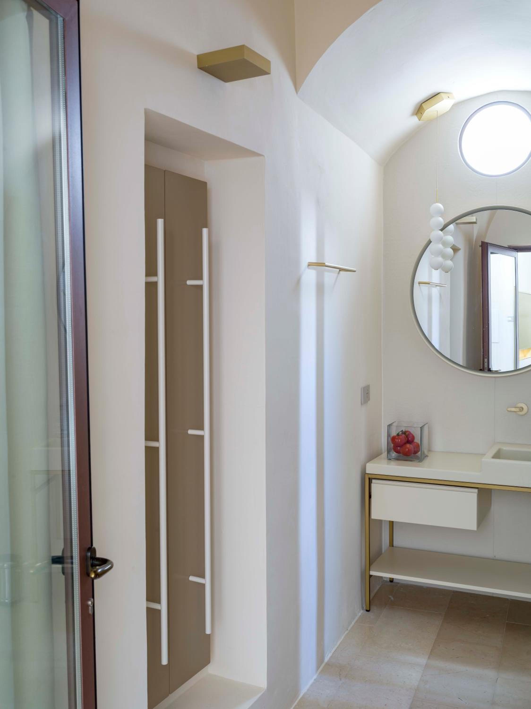 Deluxe Double Room - Photo 22