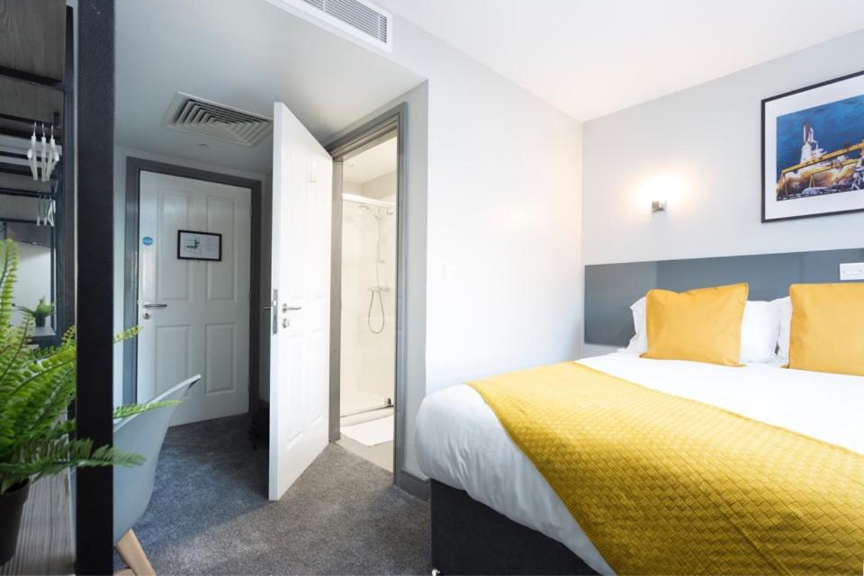 Double Room with Private Bathroom photo 3