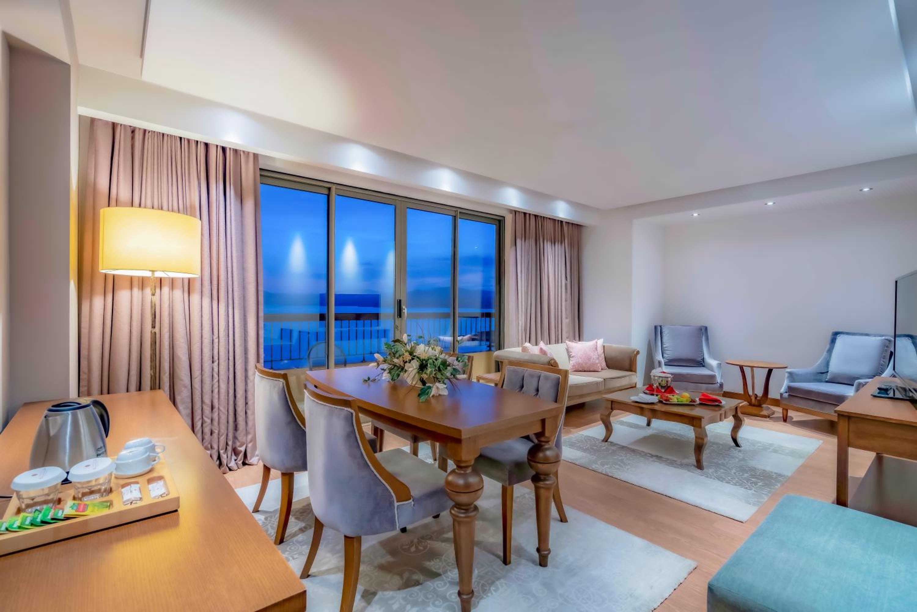 Junior Suite With Sea View photo 1