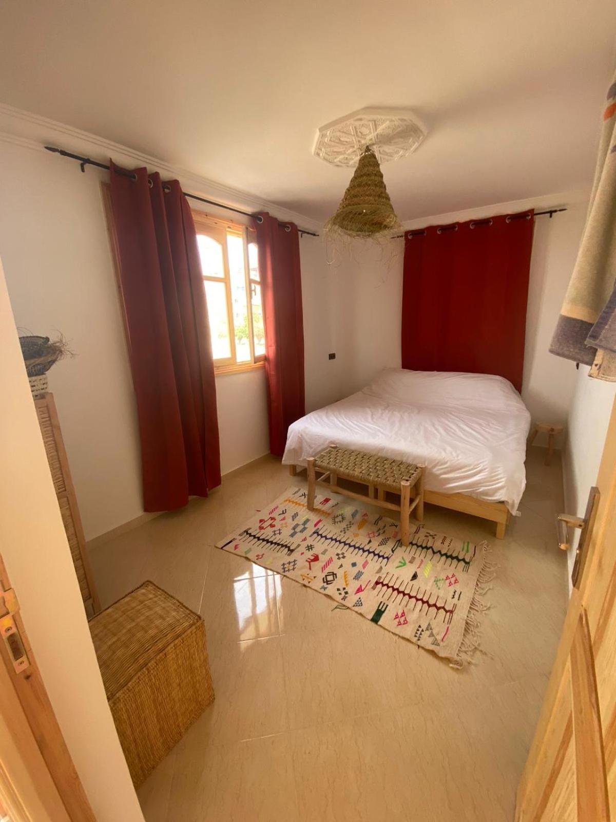 Double or Twin Room with Sea View photo 3