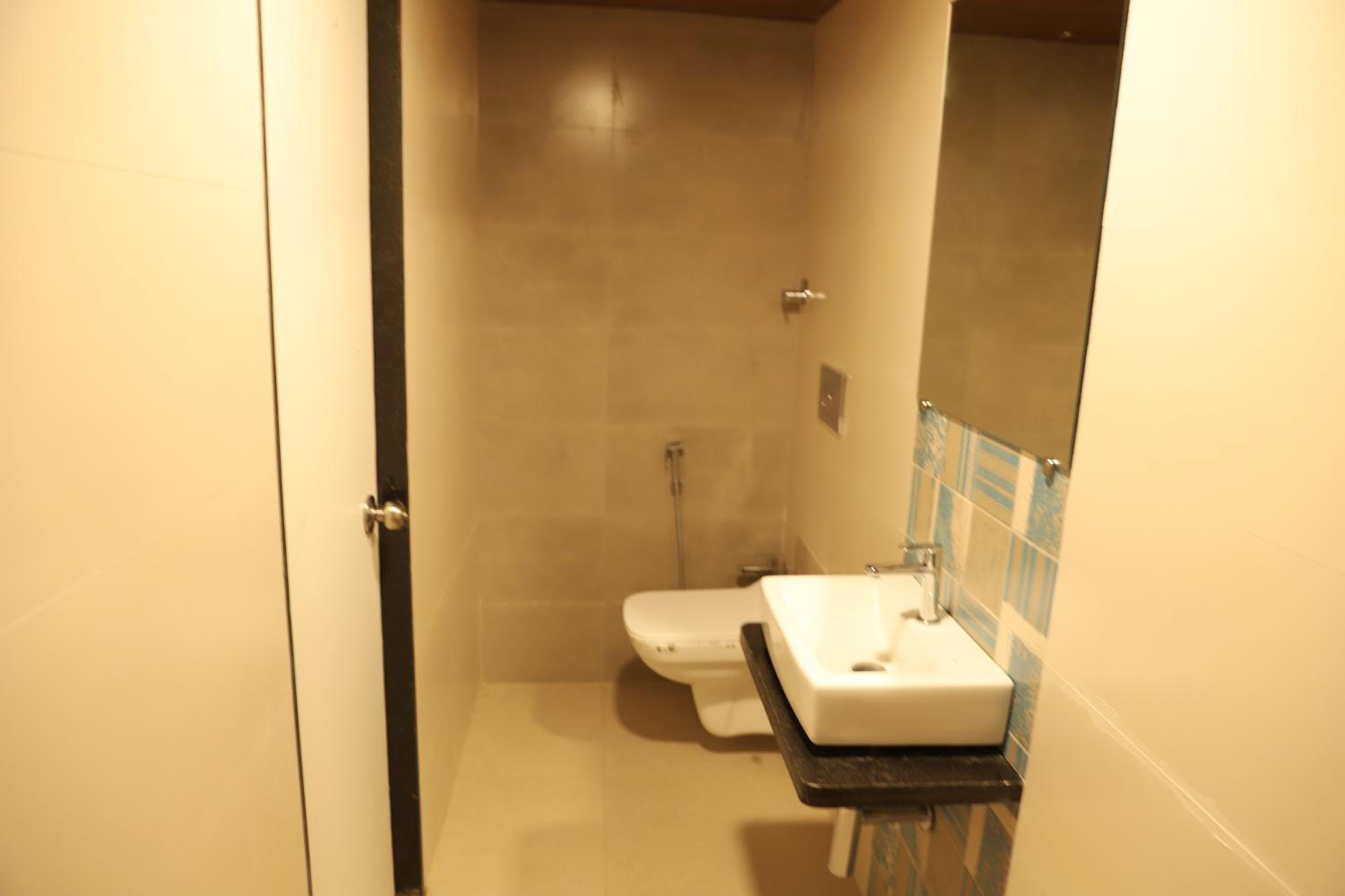 Deluxe Double Room with Shower photo 3
