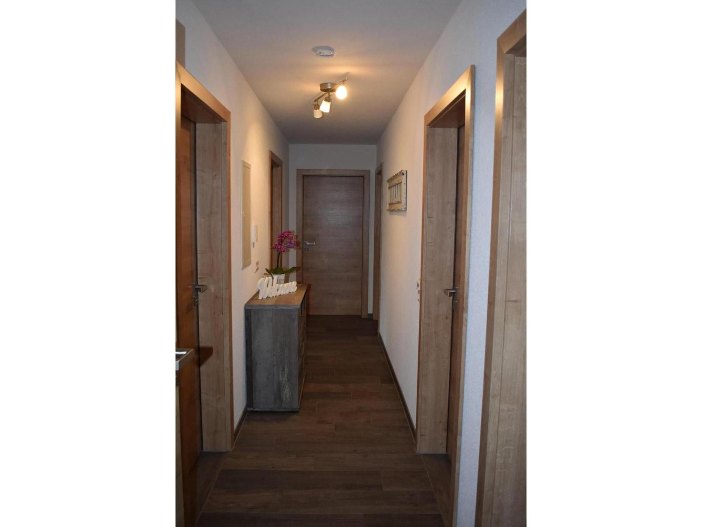 Three-Bedroom Premium Apartment with Balcony photo 1