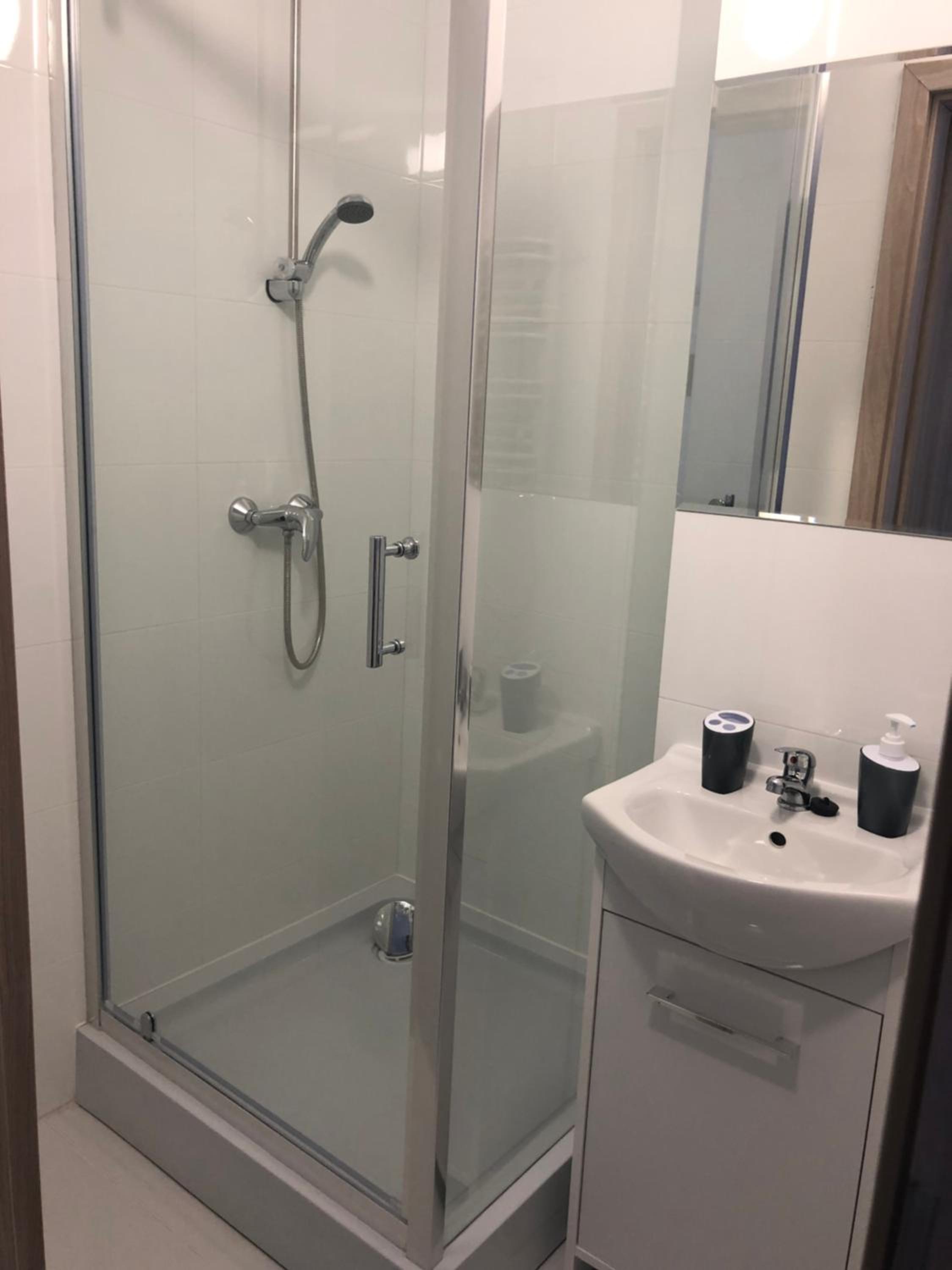 Small Double Room - Photo 7