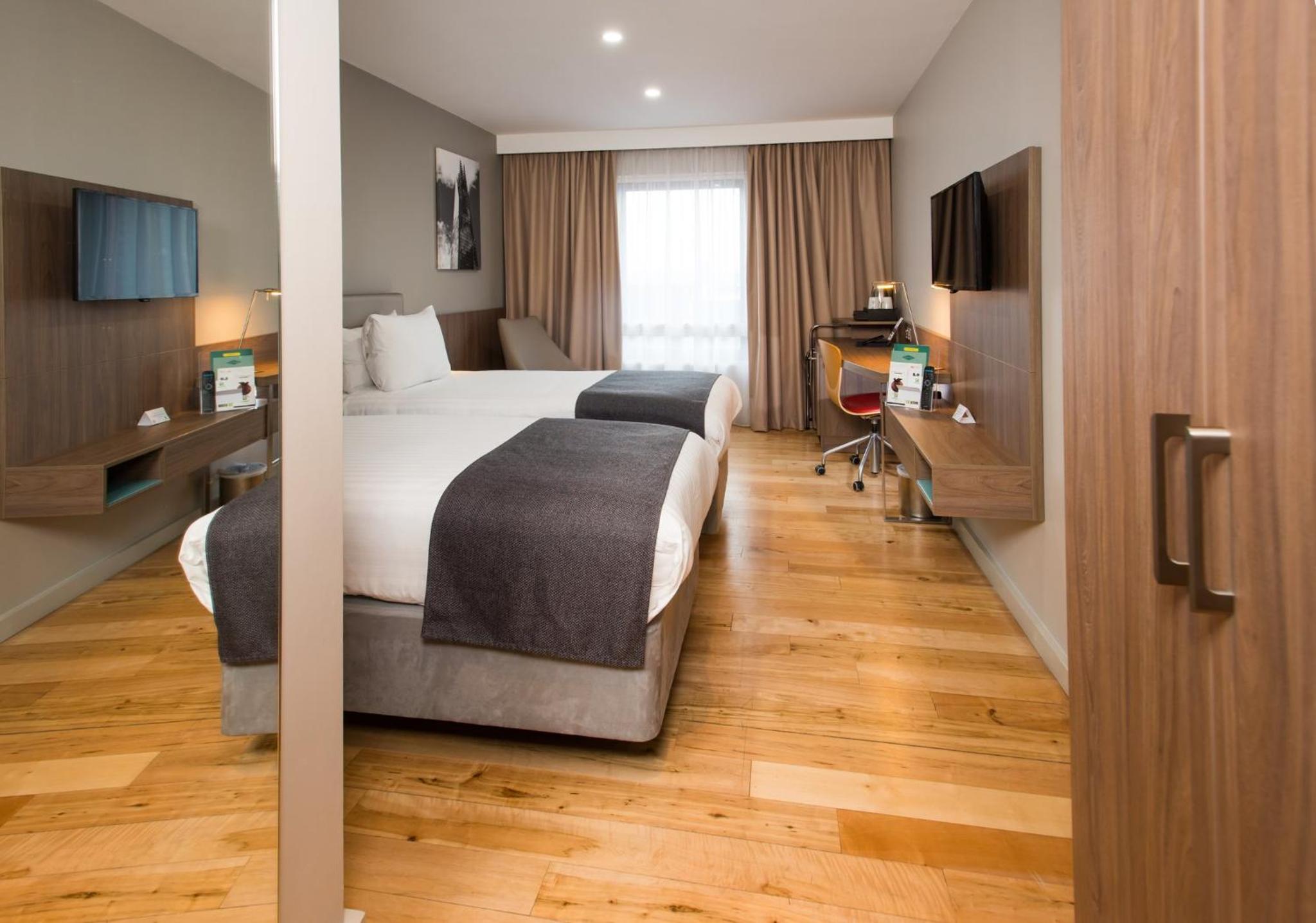 Holiday Inn London West by IHG — photo 135