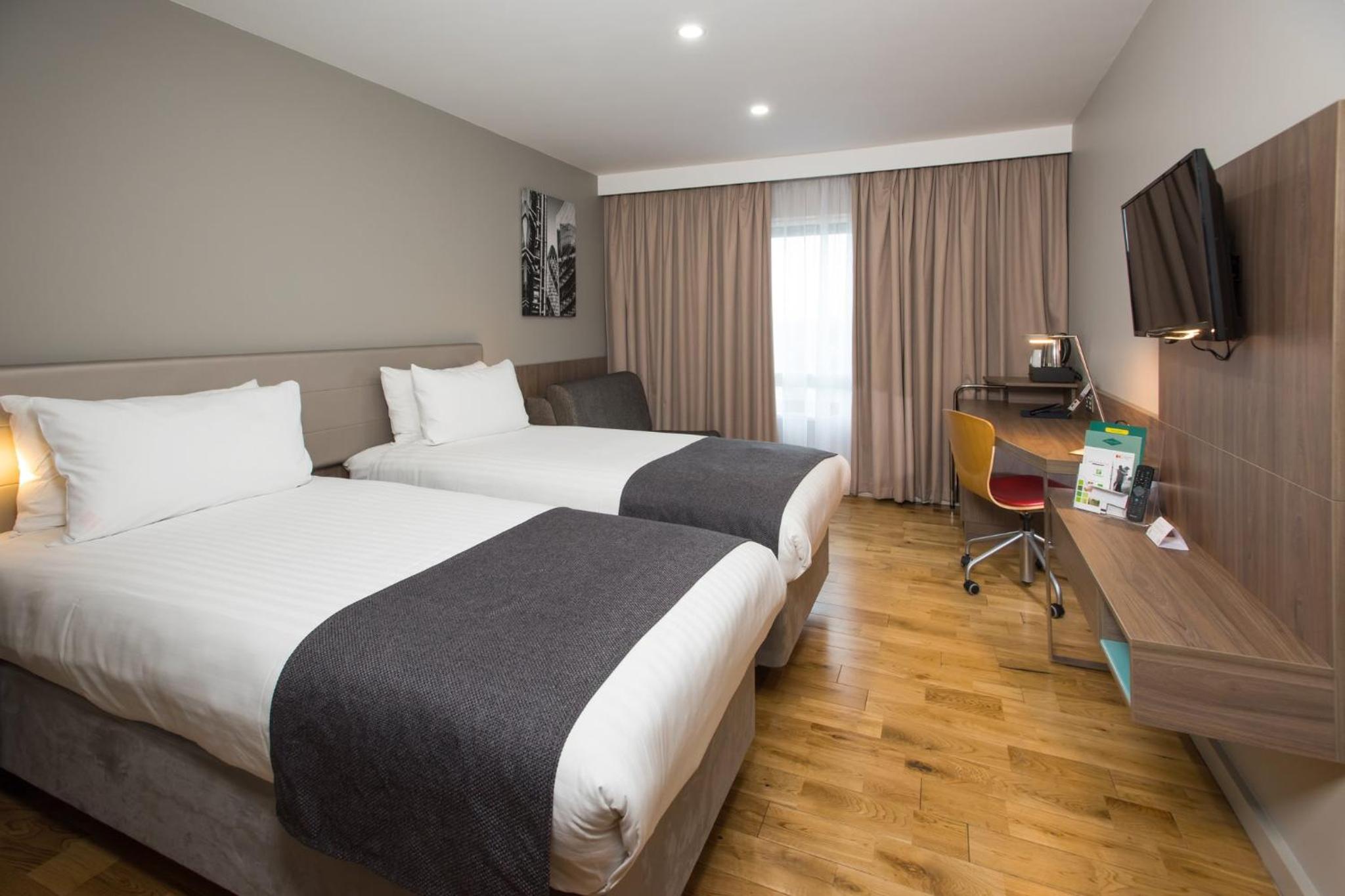 Standard Room with Two Single Beds photo 3