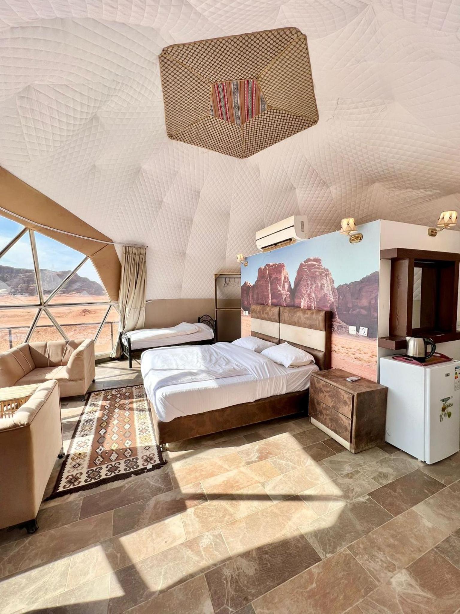 Martian Tent photo 1
