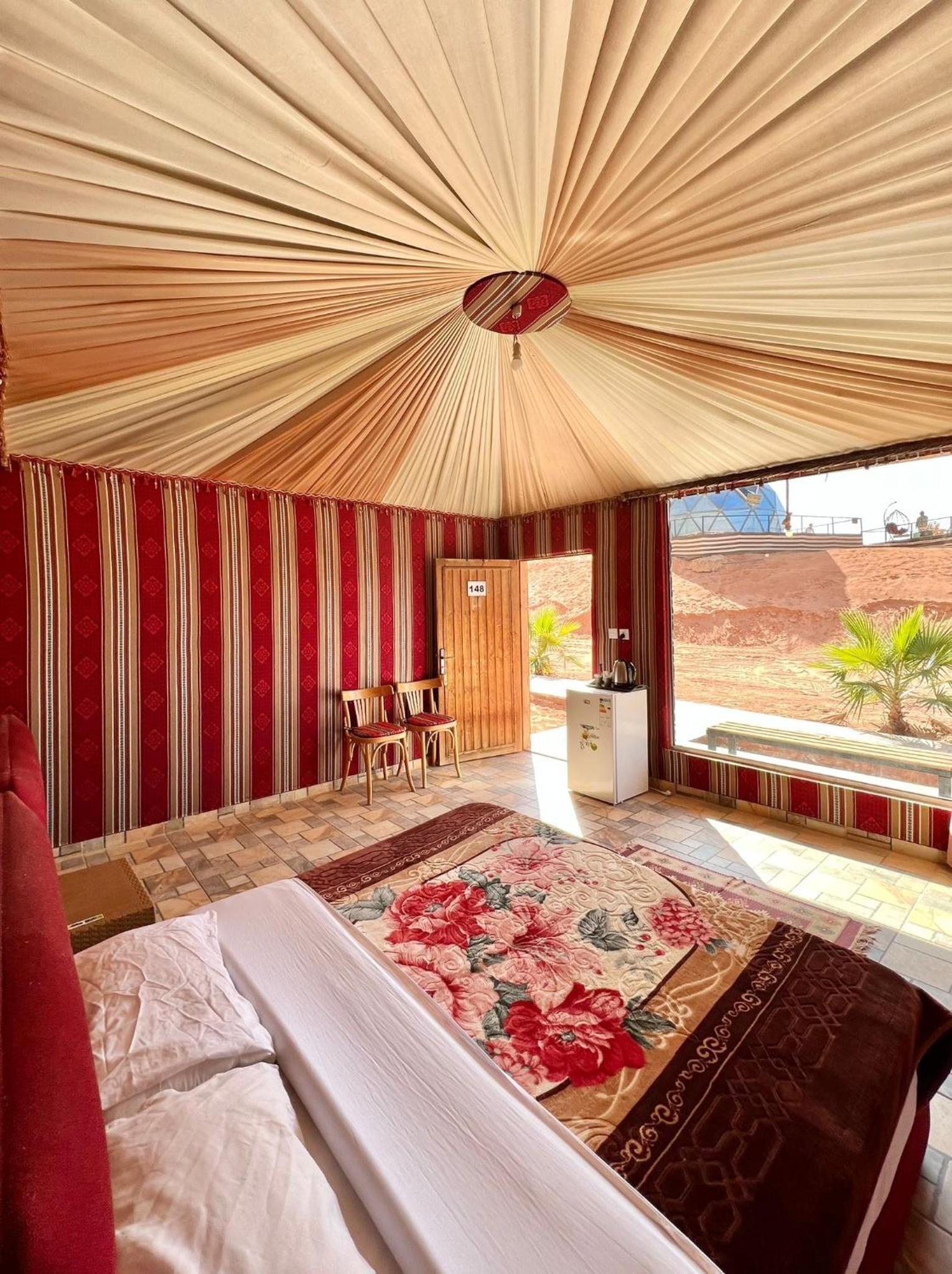 Deluxe Tent photo 1