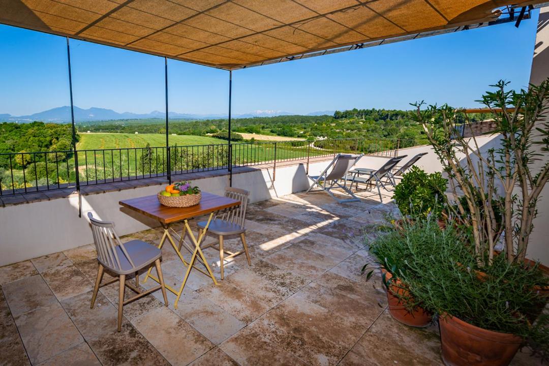 Apartment with Mountain View photo 3
