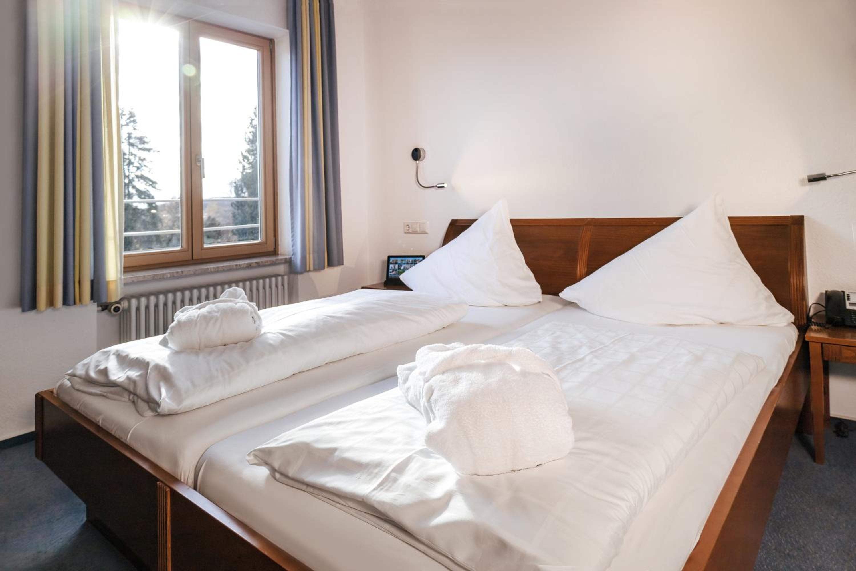 Standard Double Room - Photo 2