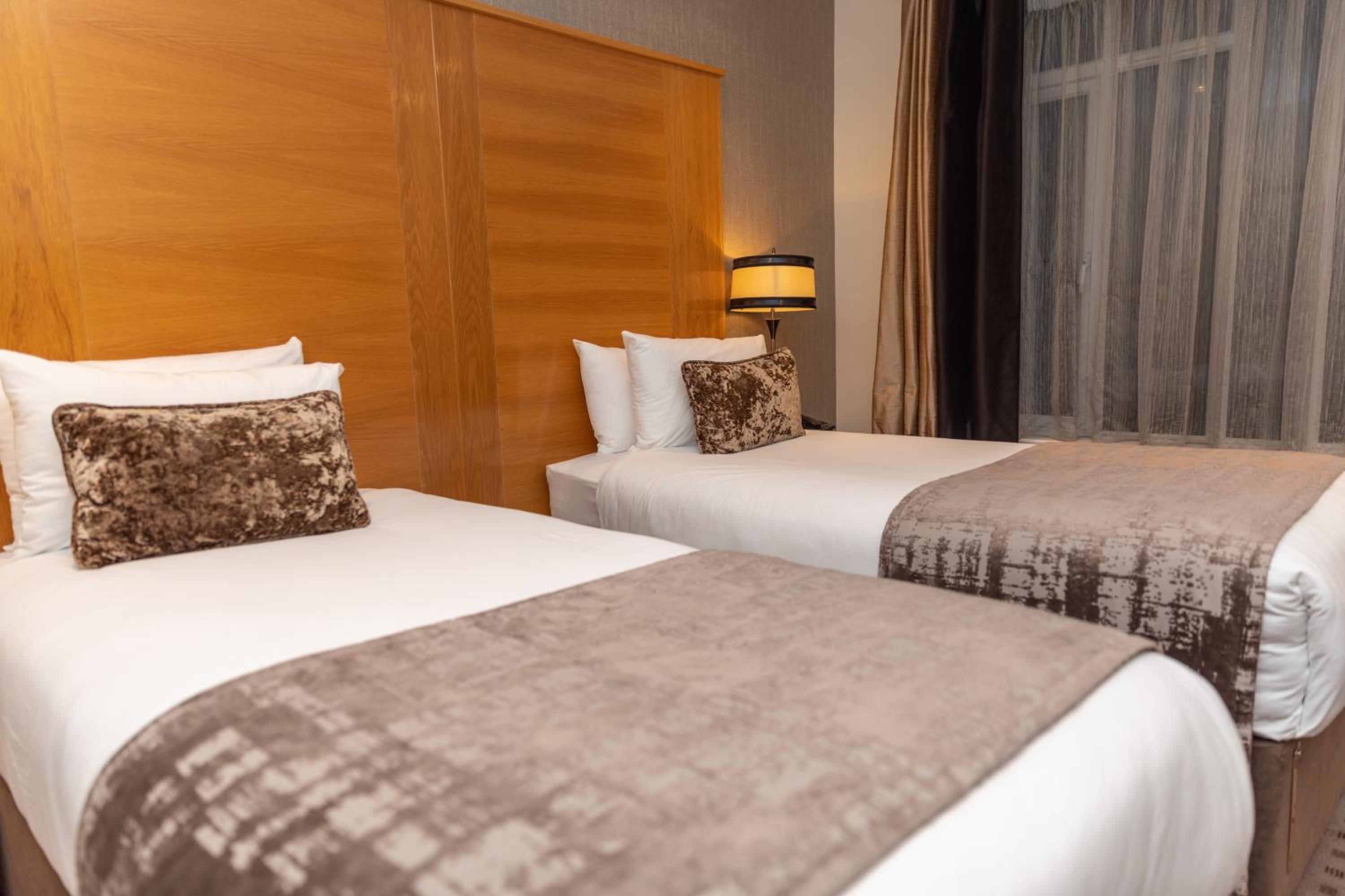 Deluxe Twin Room - Room Only photo 2