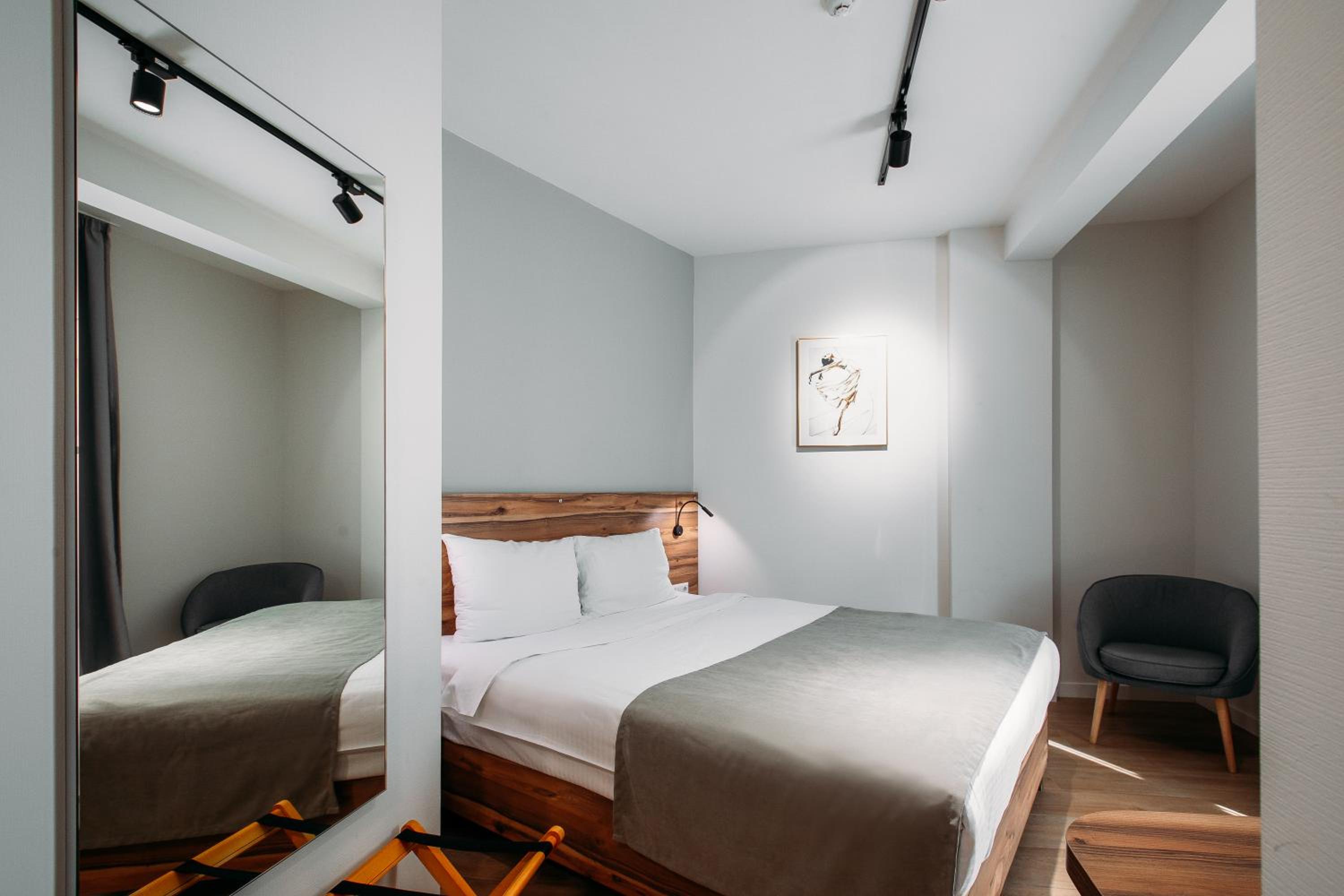 Standard Double or Twin Room photo 3