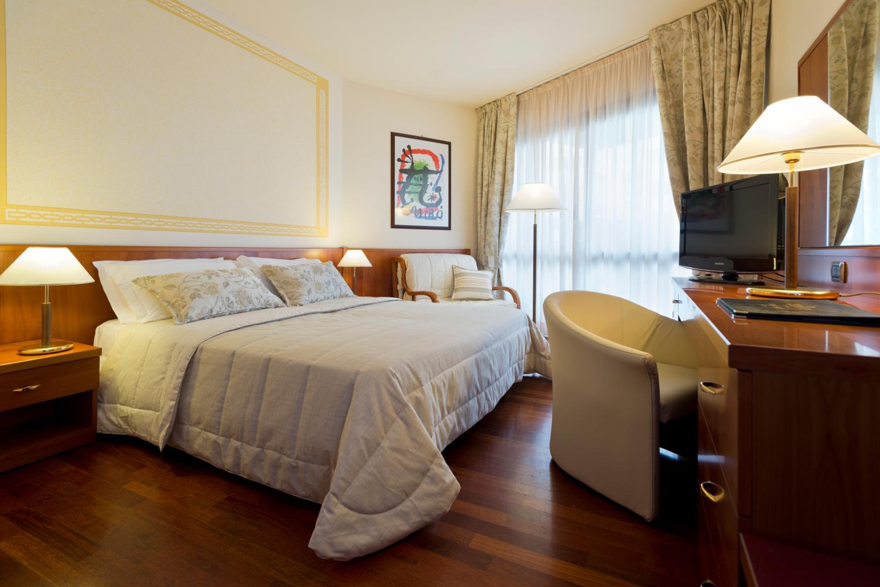Single Room with Balcony