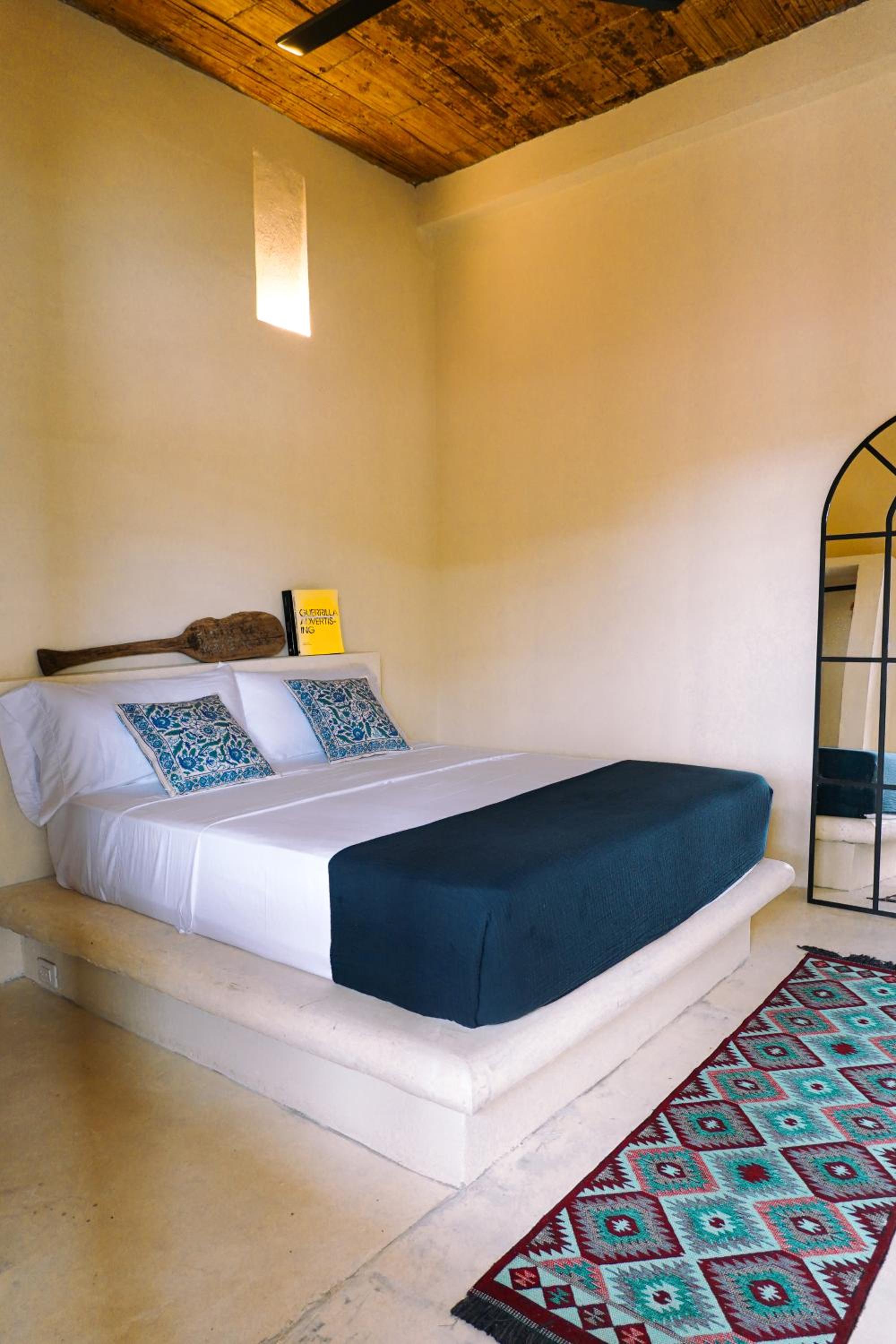 Deluxe Queen Room photo 3
