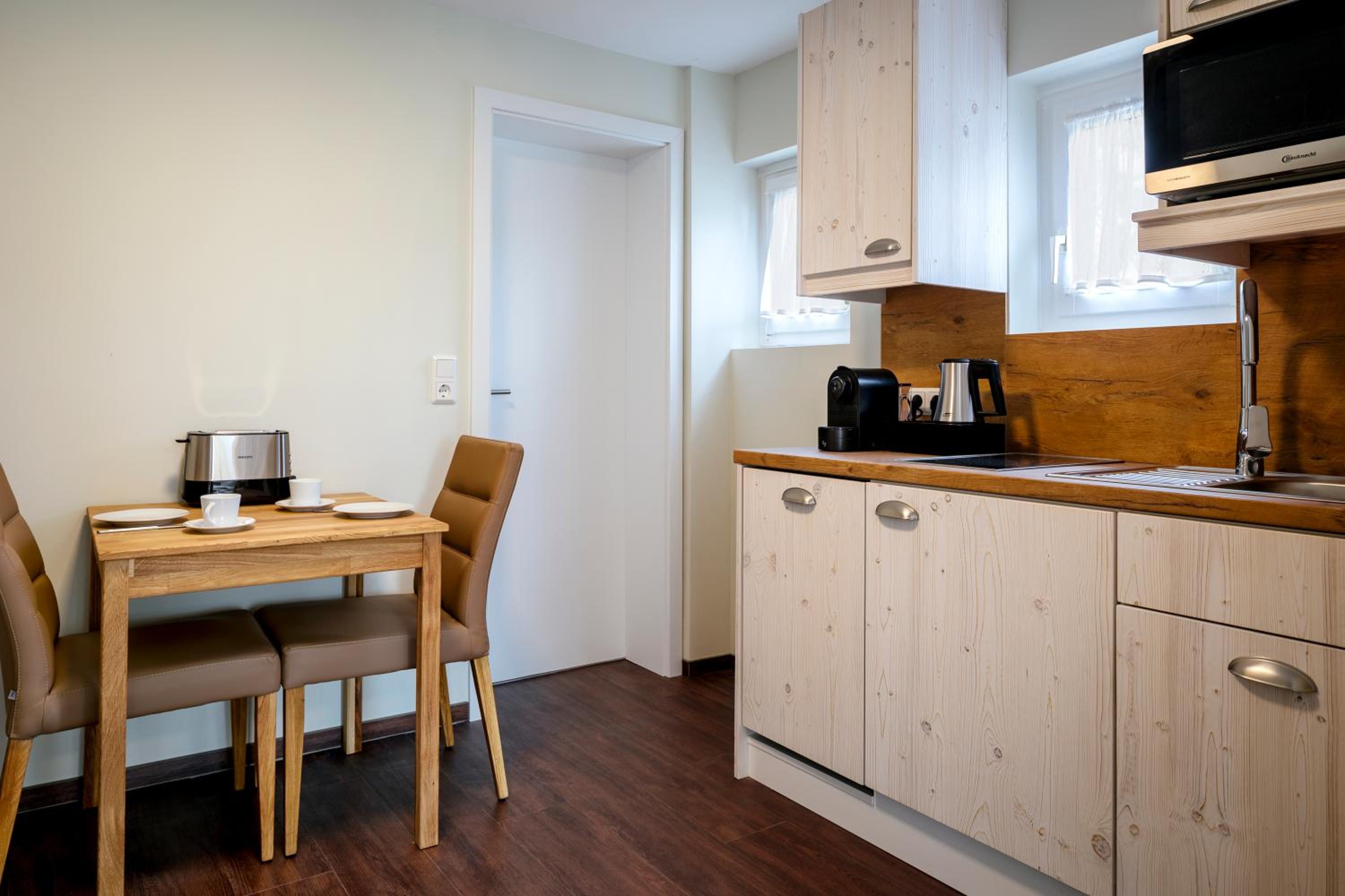 One-Bedroom Apartment photo 2
