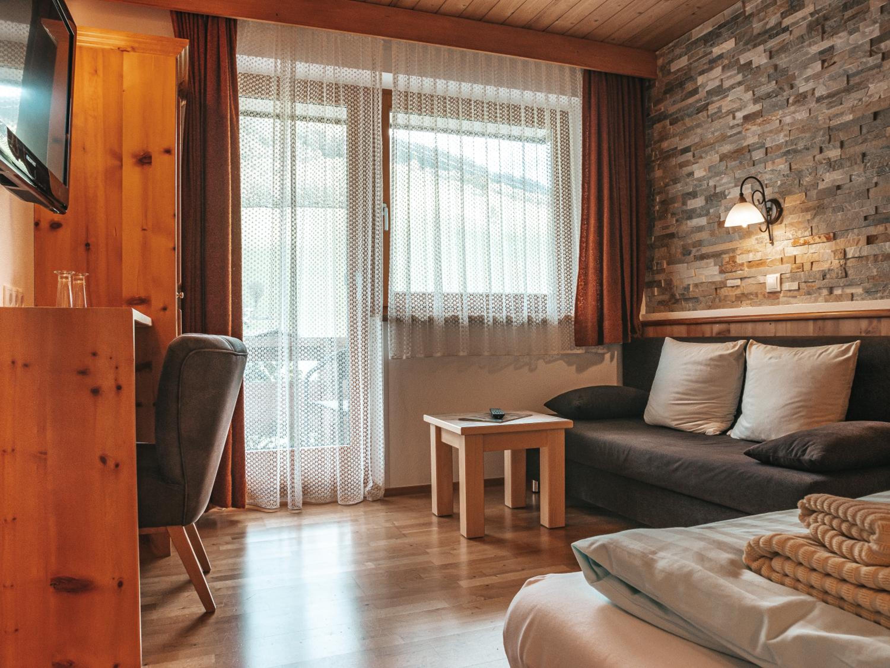 Superior Double Room - Photo 3