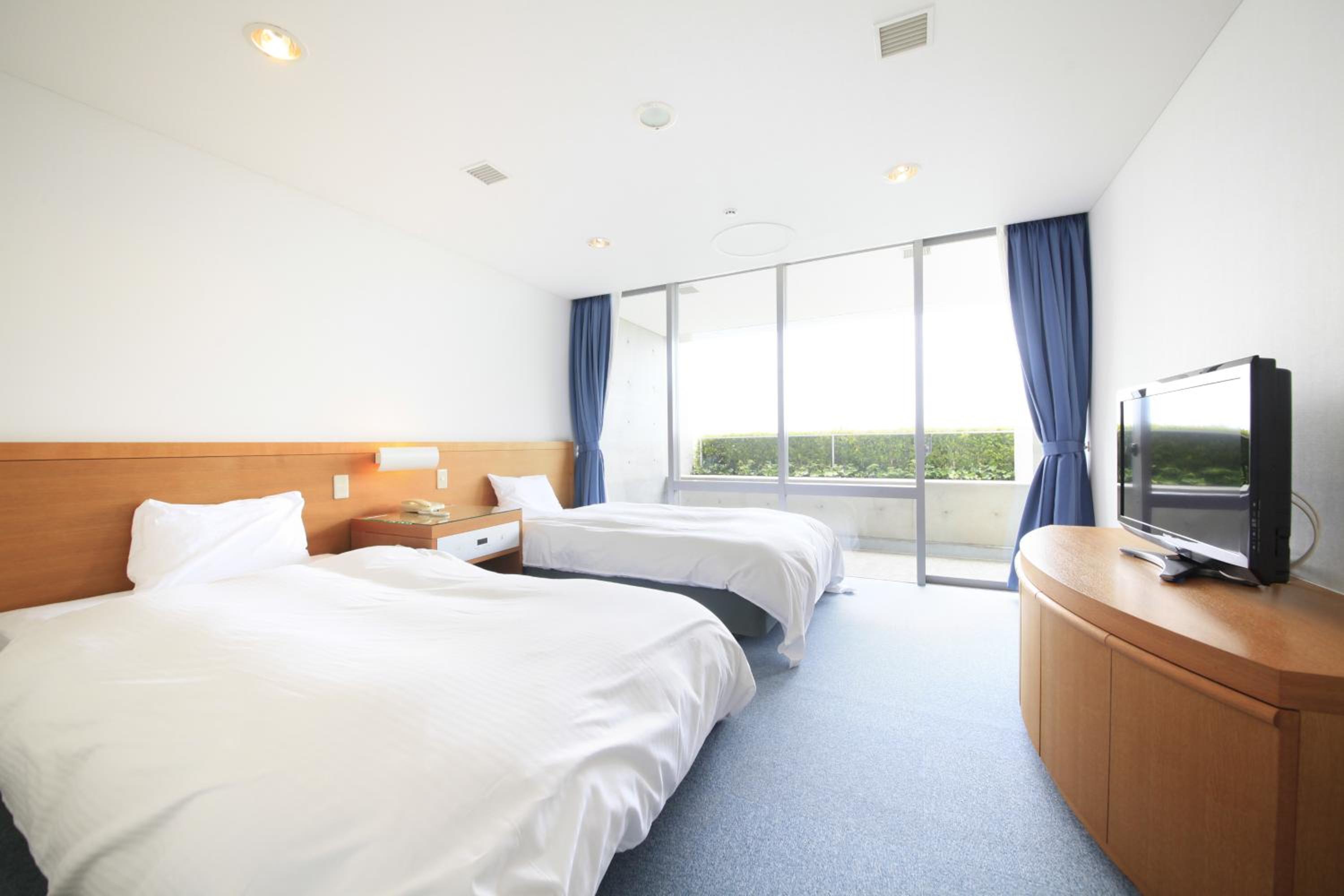 Twin Room - Photo 1