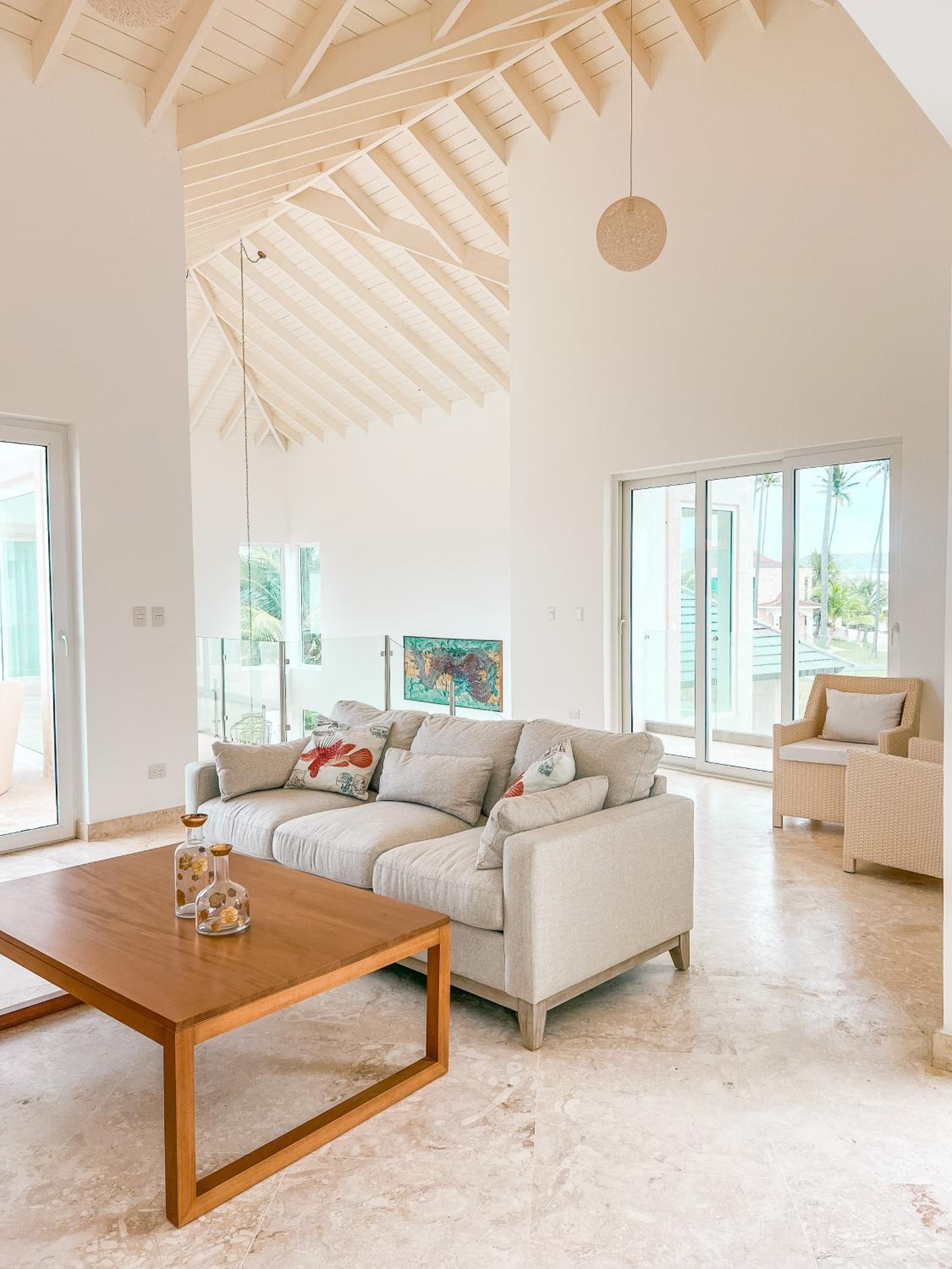 Sapphire Six Bedroom Villa - Photo 7