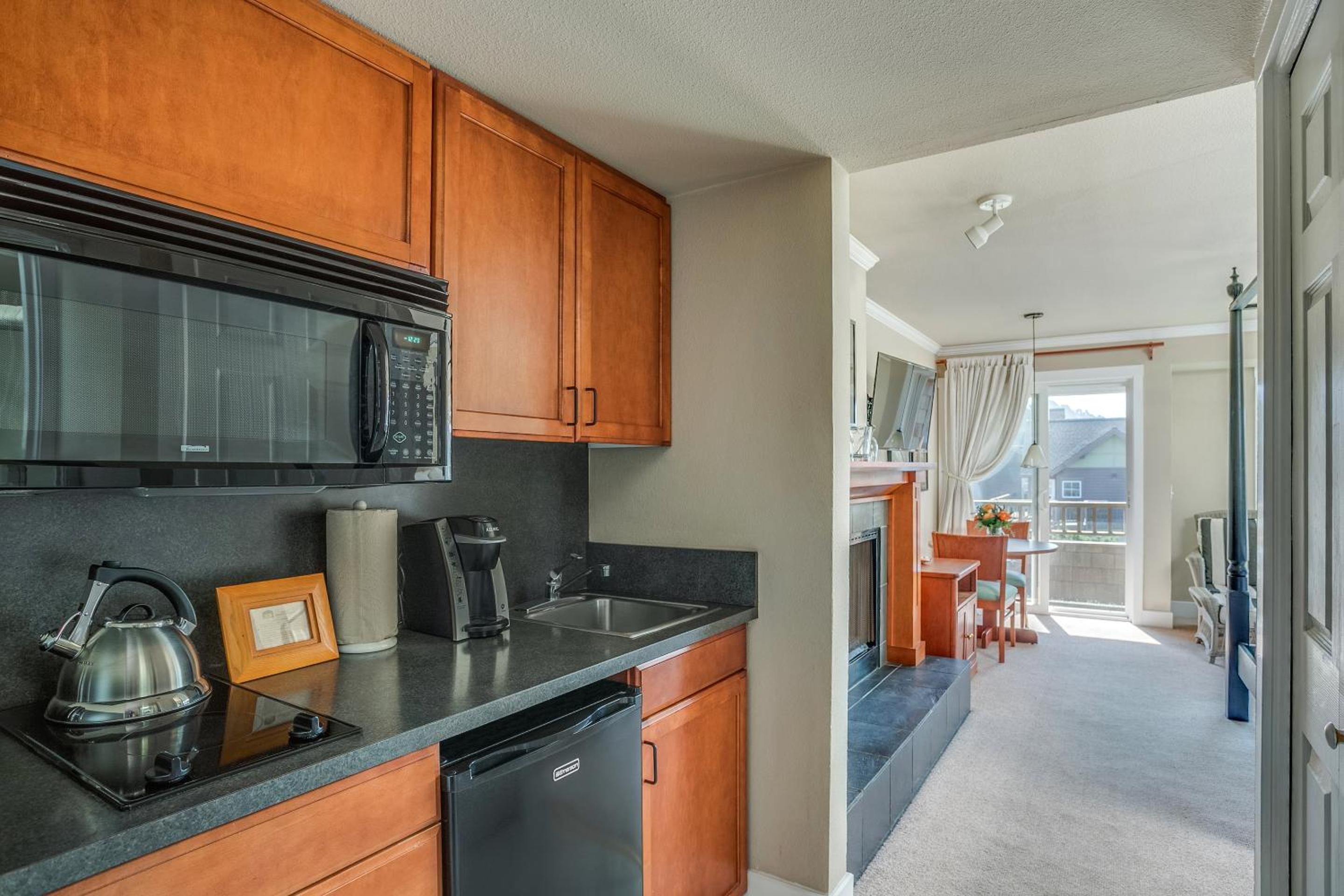 The Courtyard - Oceanview King (Children and Pet Friendly), photo 6