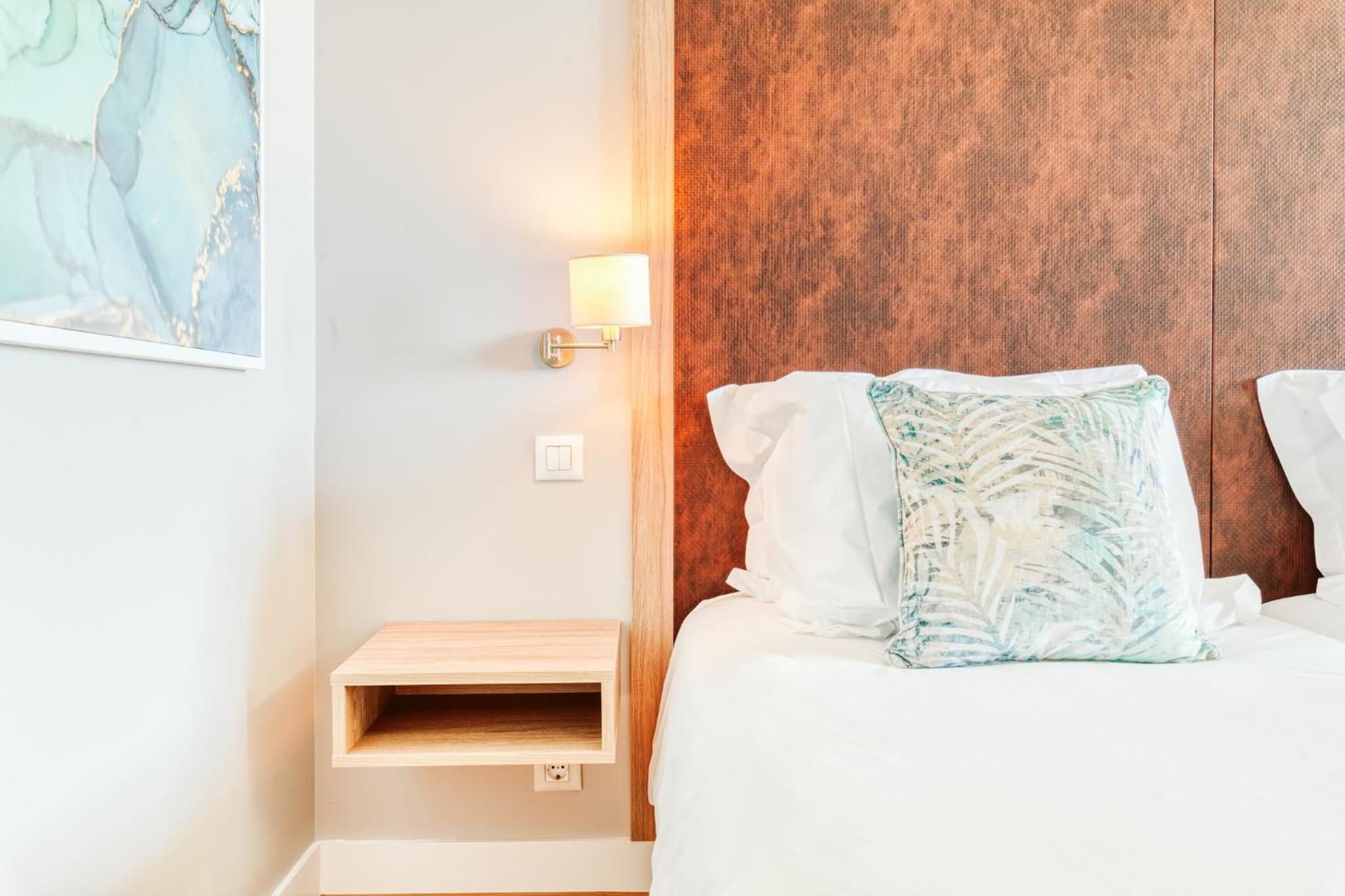 Classic Twin Room - Photo 3