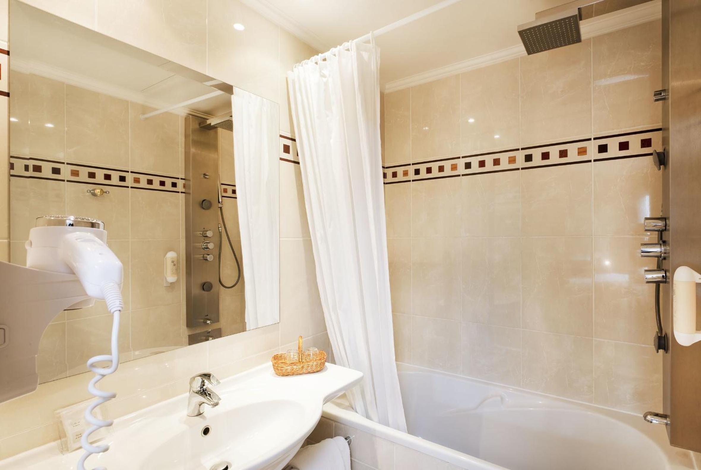 Premium Double Room photo 2