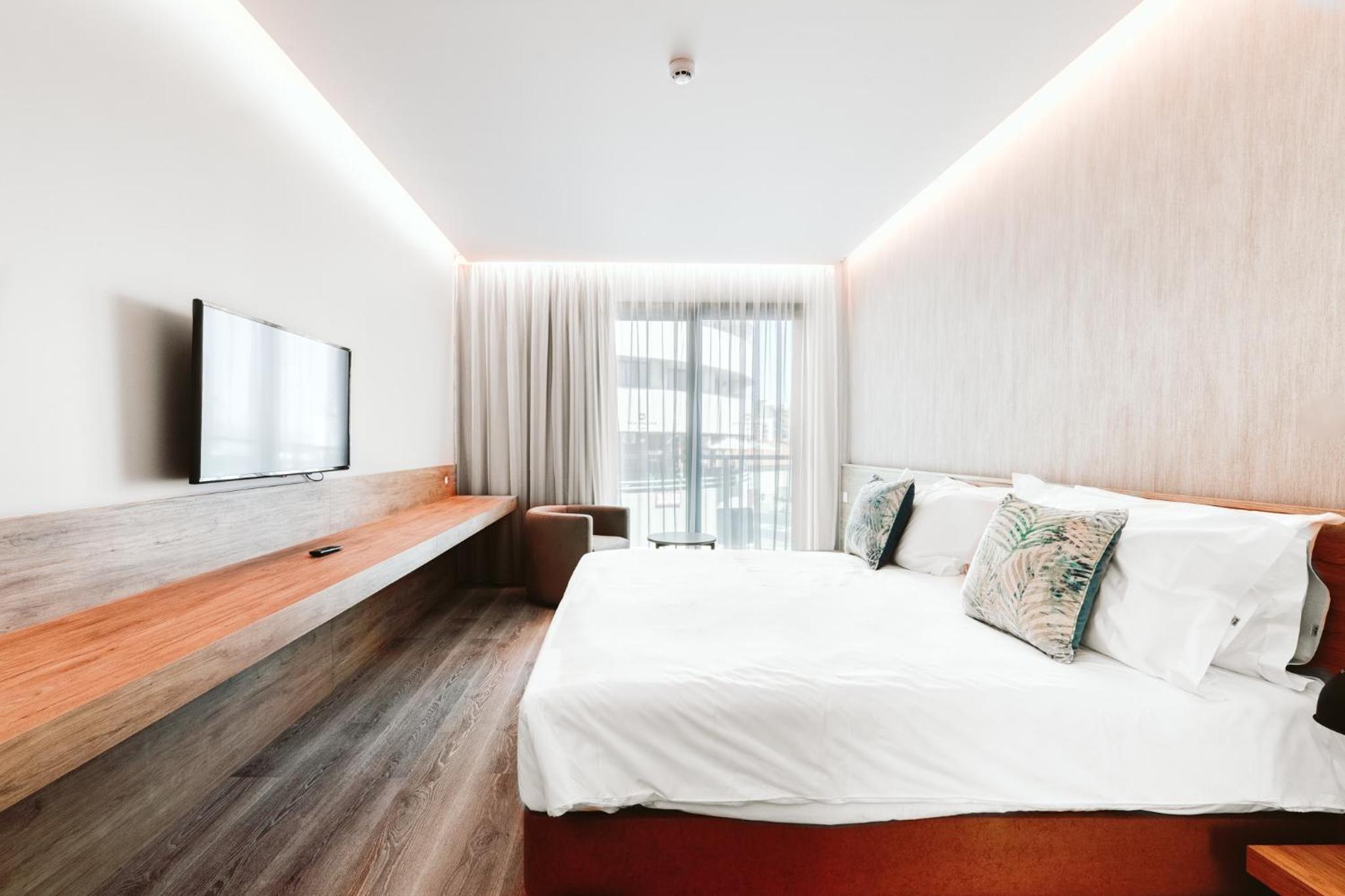 Deluxe Double Room - Photo 18