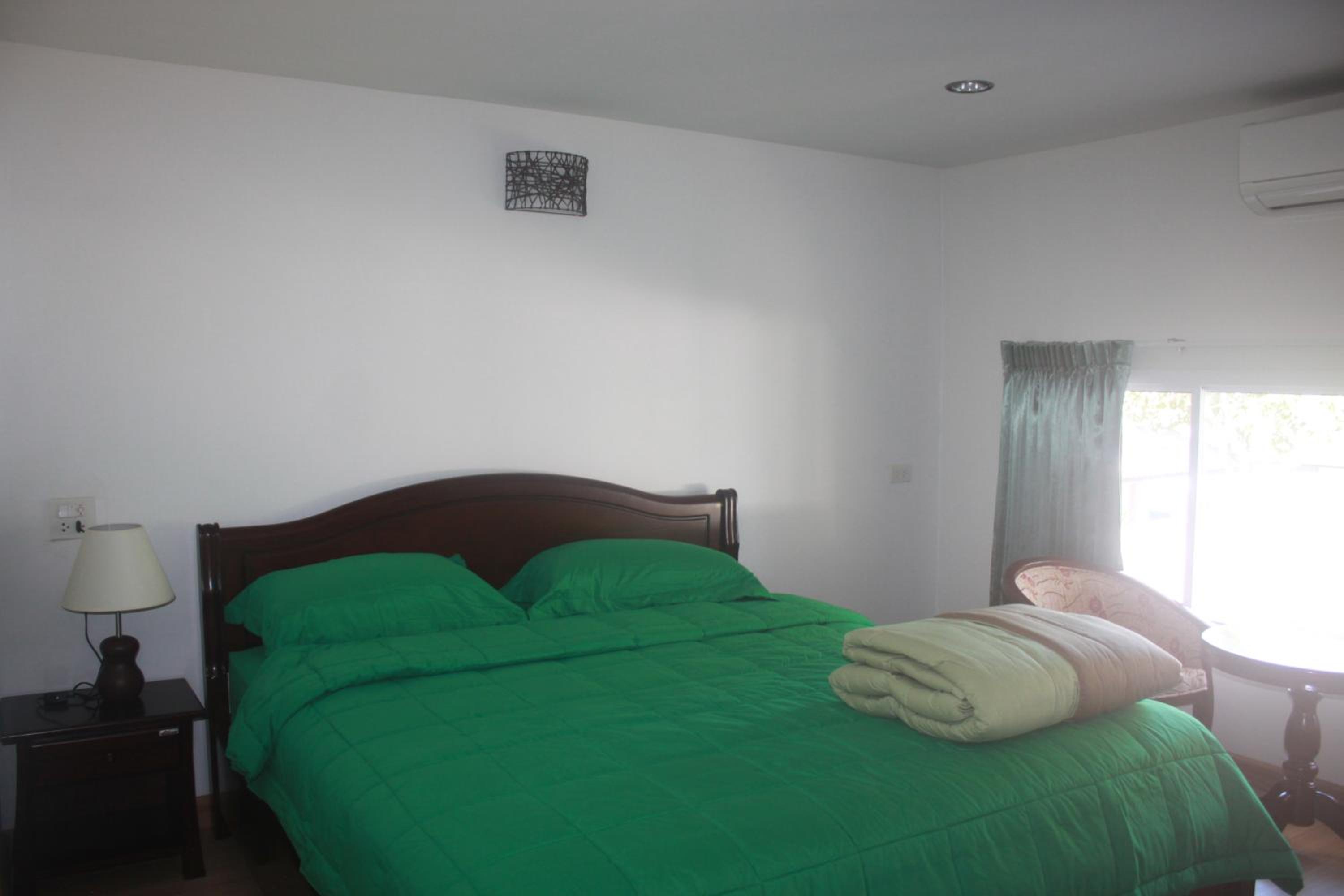 Budget Double Room - Photo 2