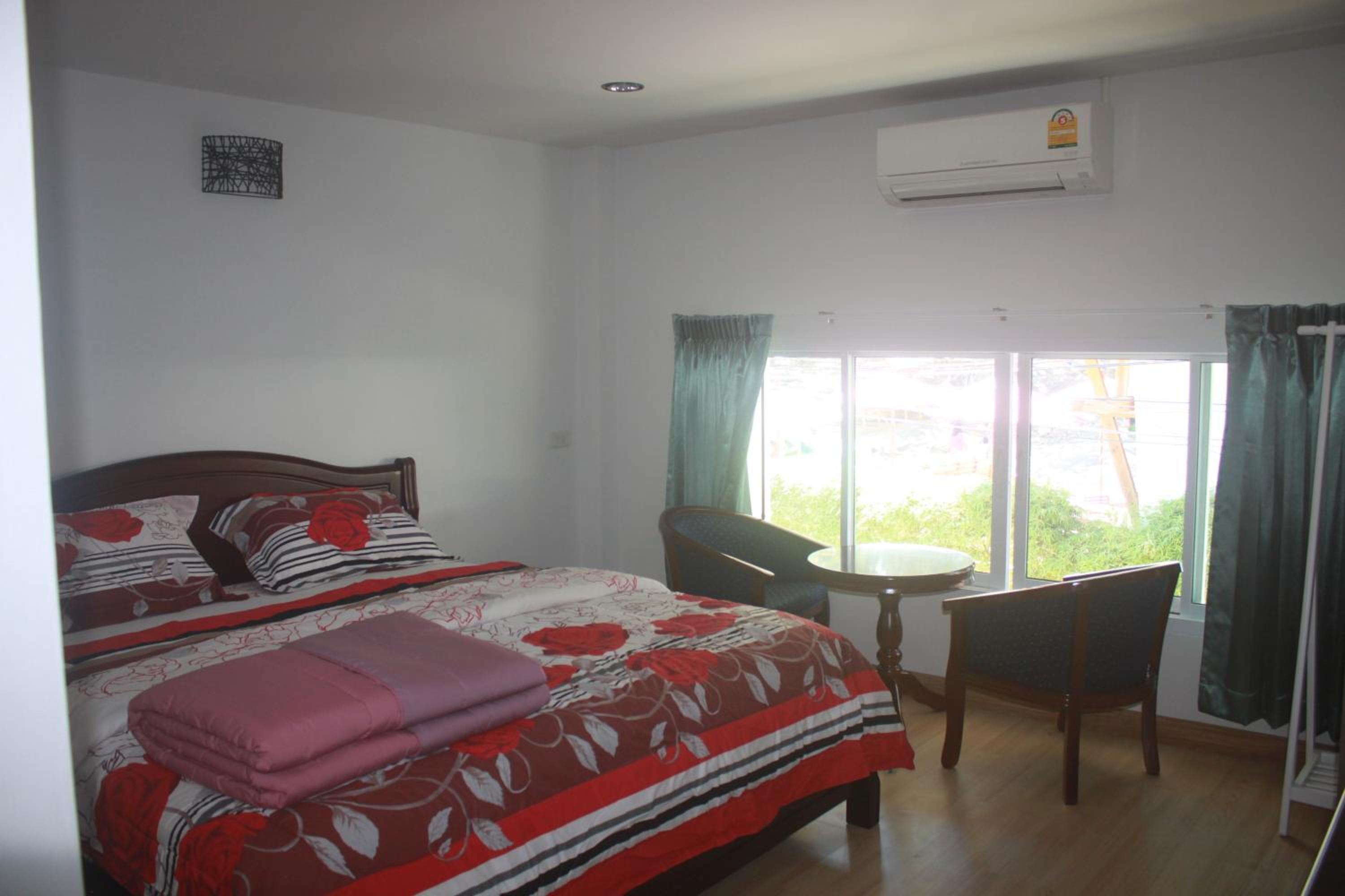 Double Room - Photo 10