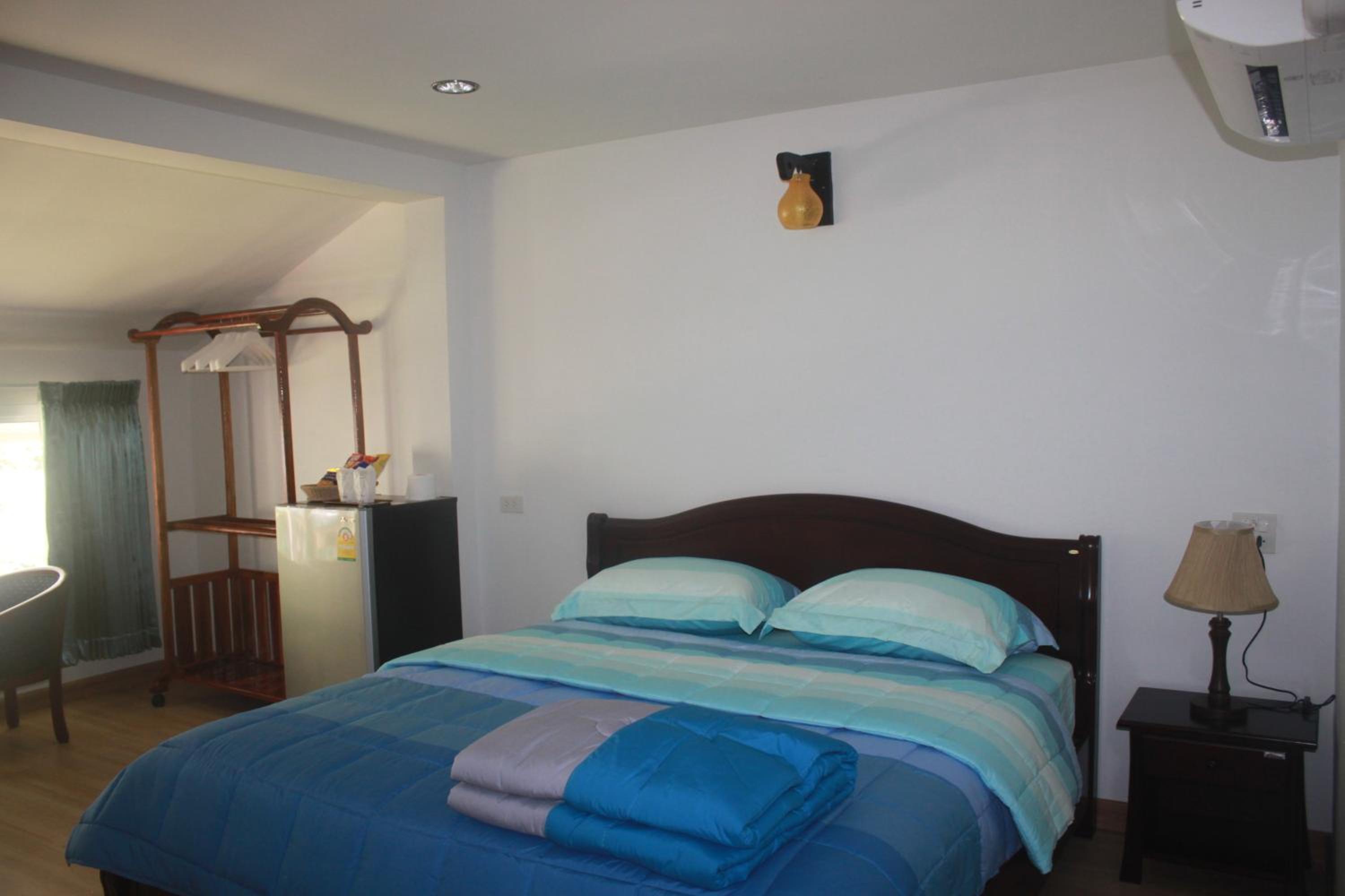 Double Room - Photo 11