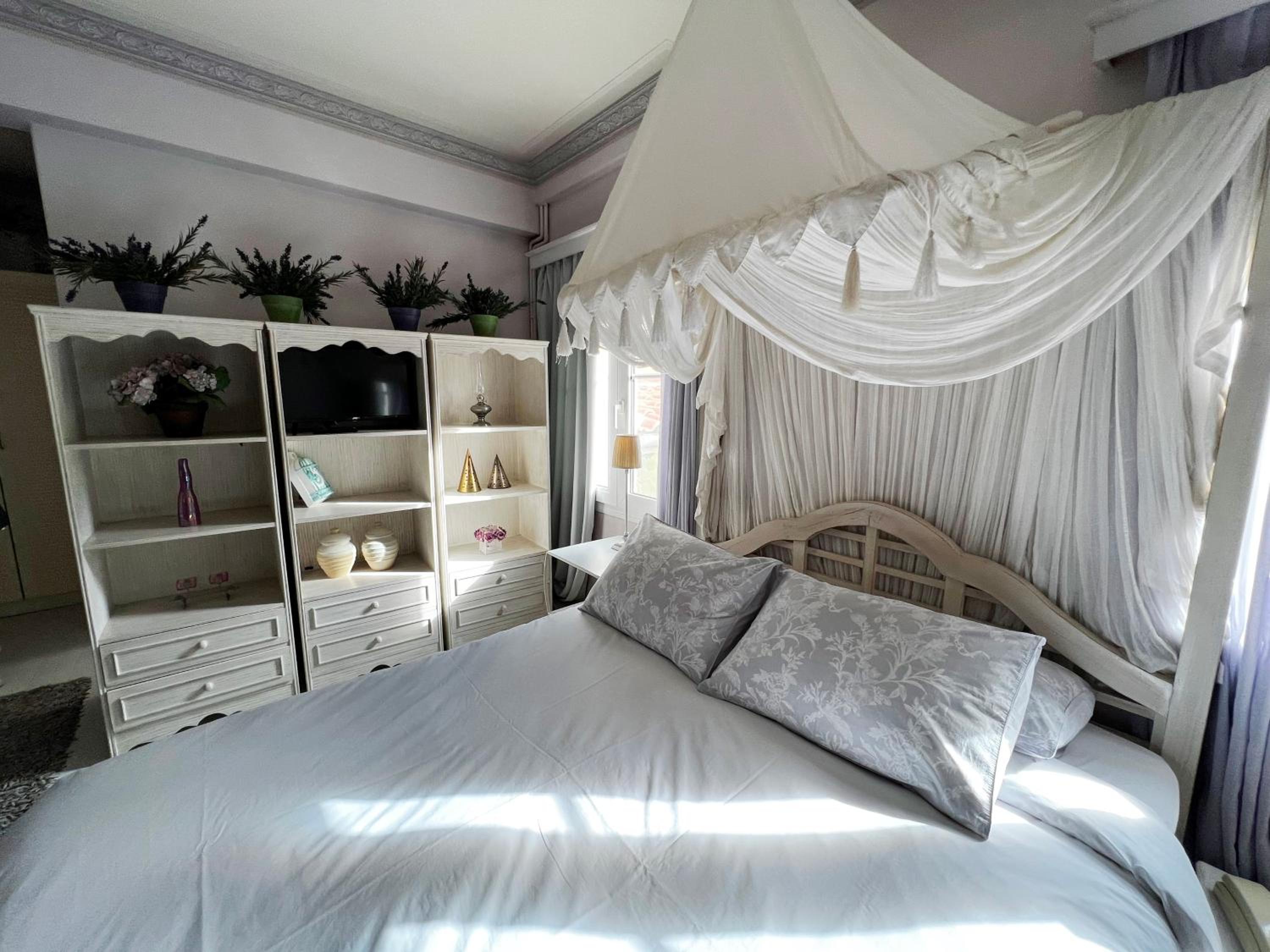 Junior Suite with Garden View photo 3
