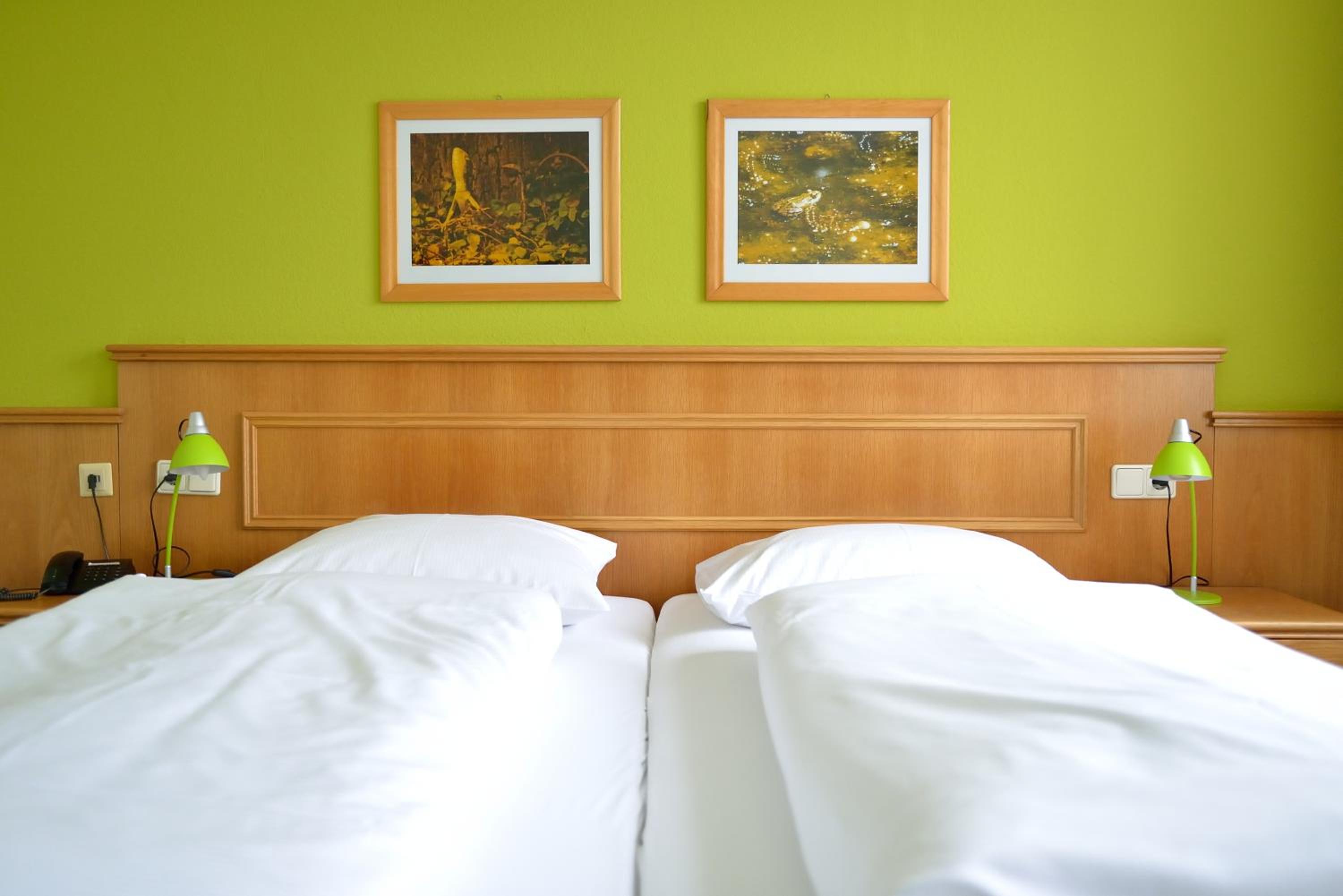 Standard Double Room - Photo 5