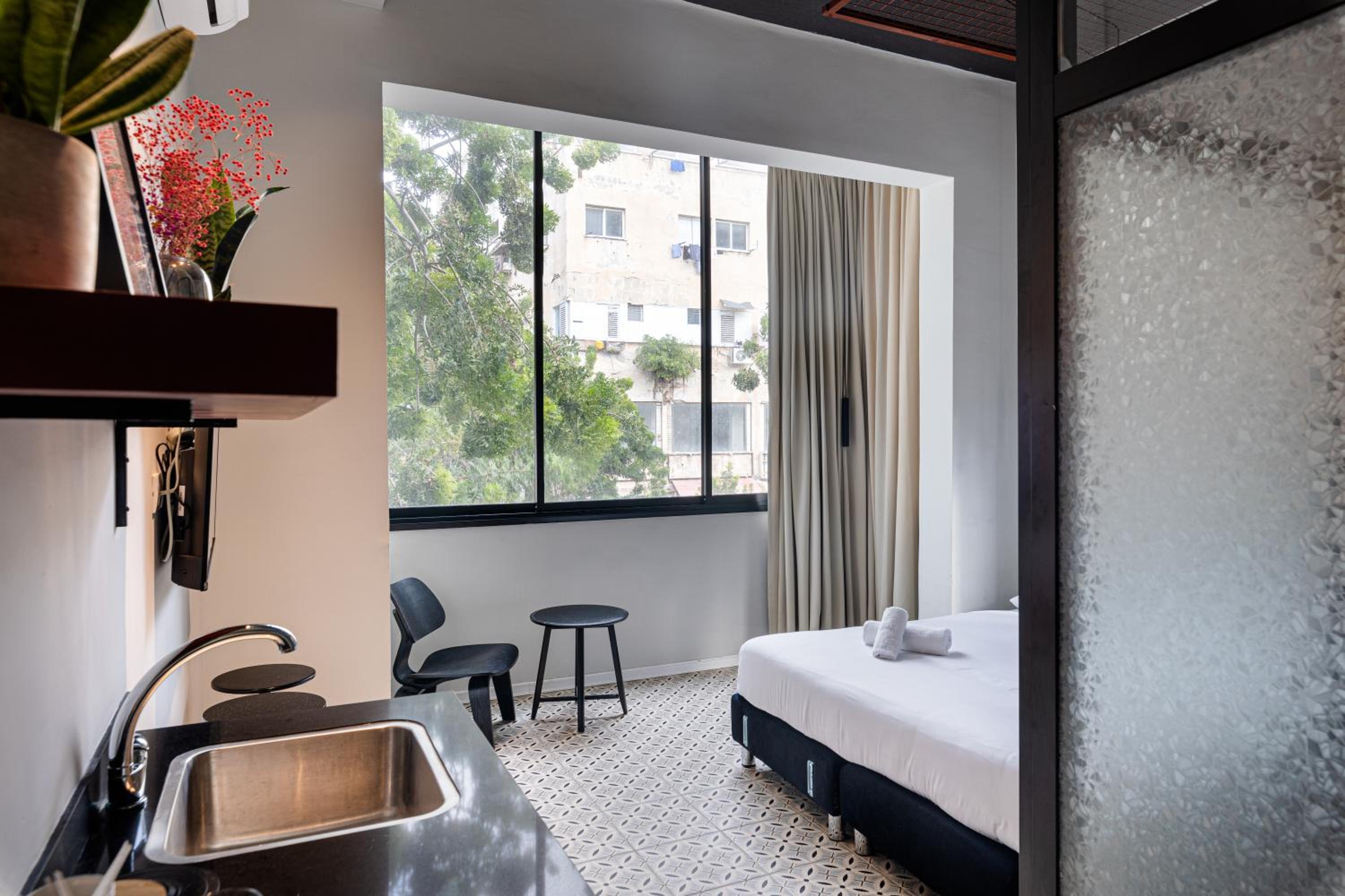 Superior Double Room - Photo 12