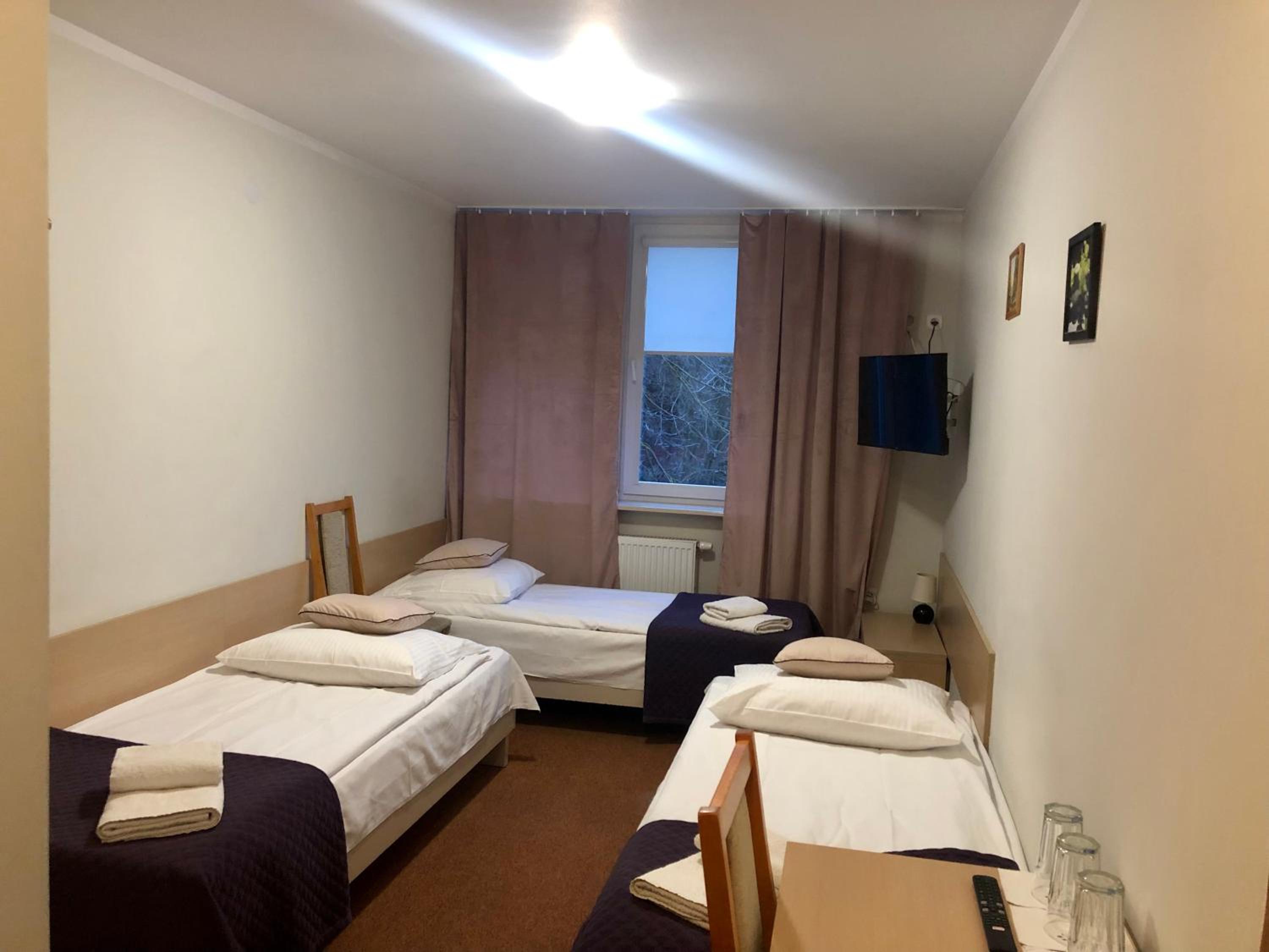 Triple Room - Photo 11