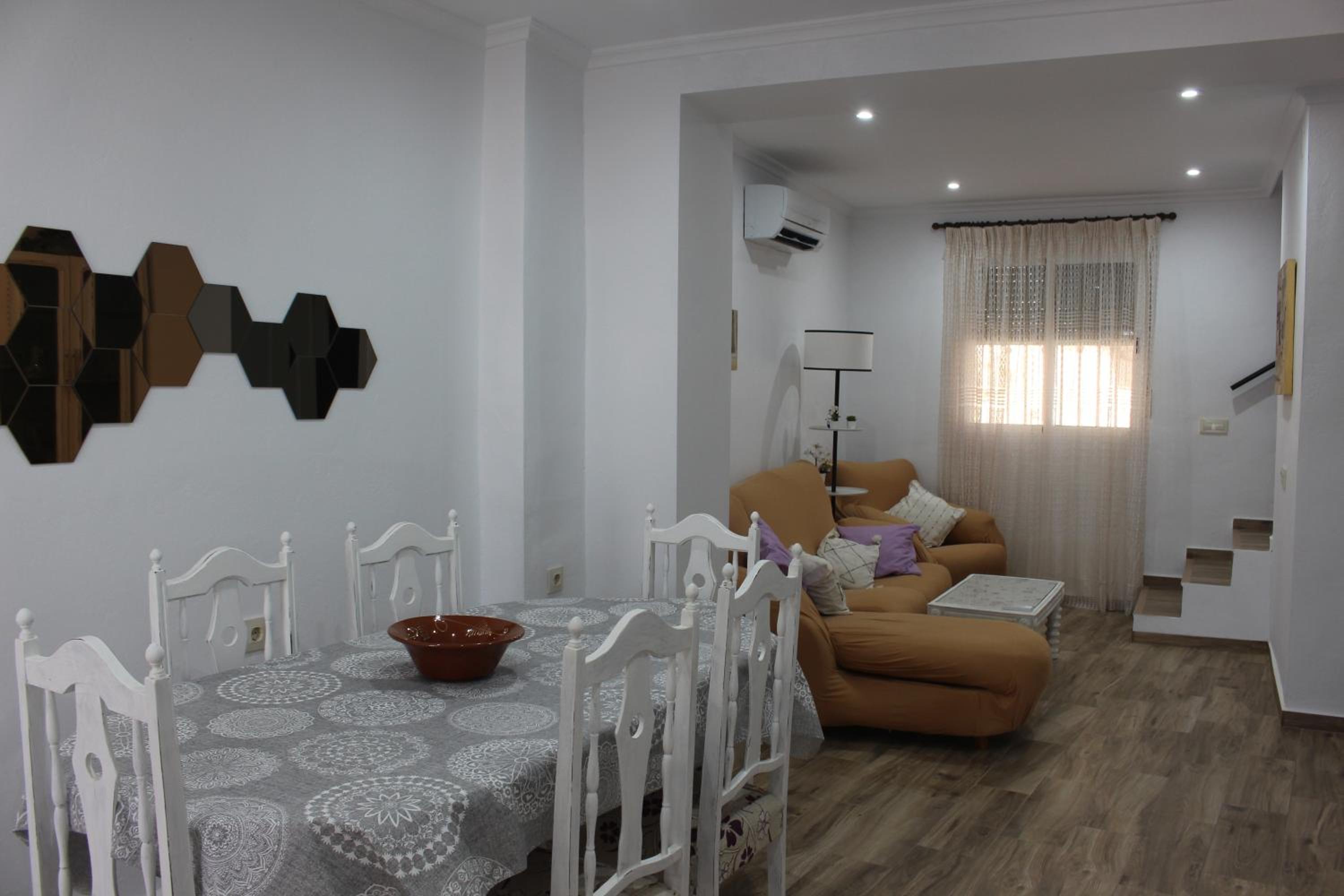 Casa de cuatro habitaciones