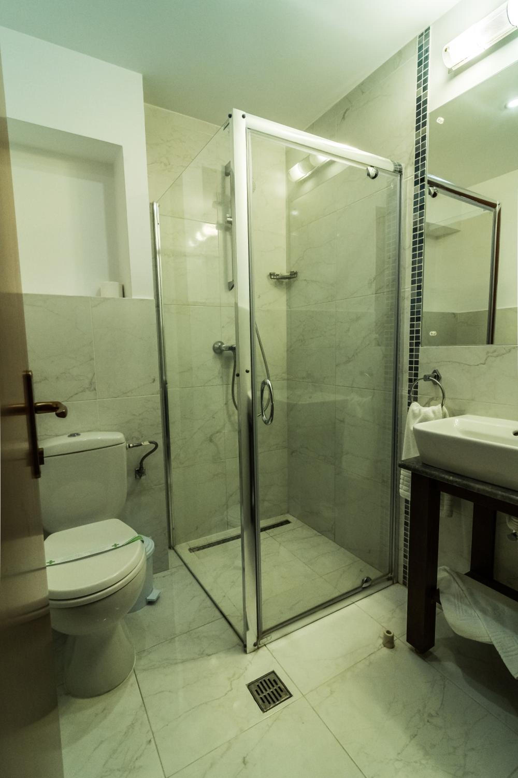 Double or Twin Room photo 2
