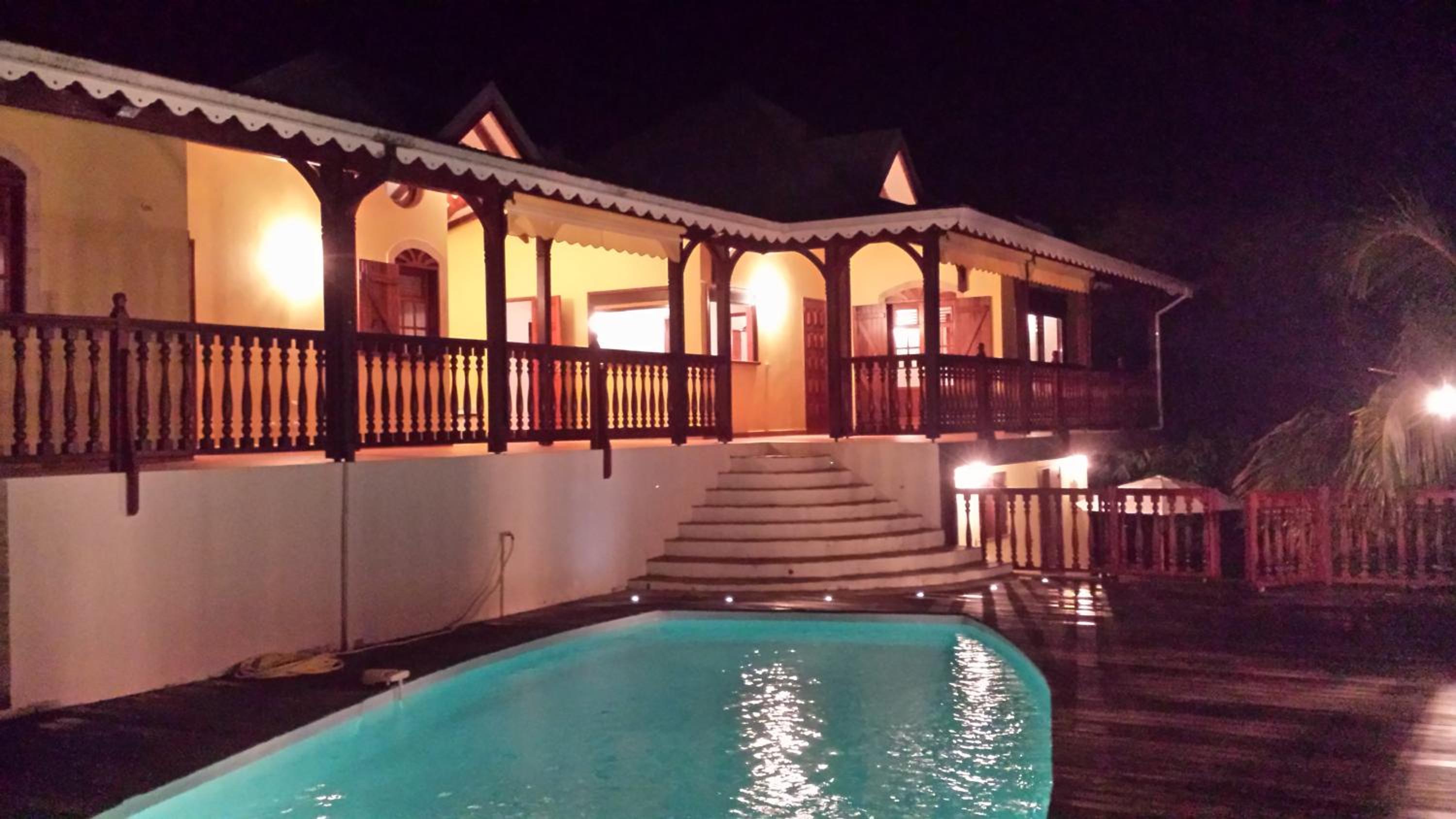 Four-Bedroom Villa photo 3