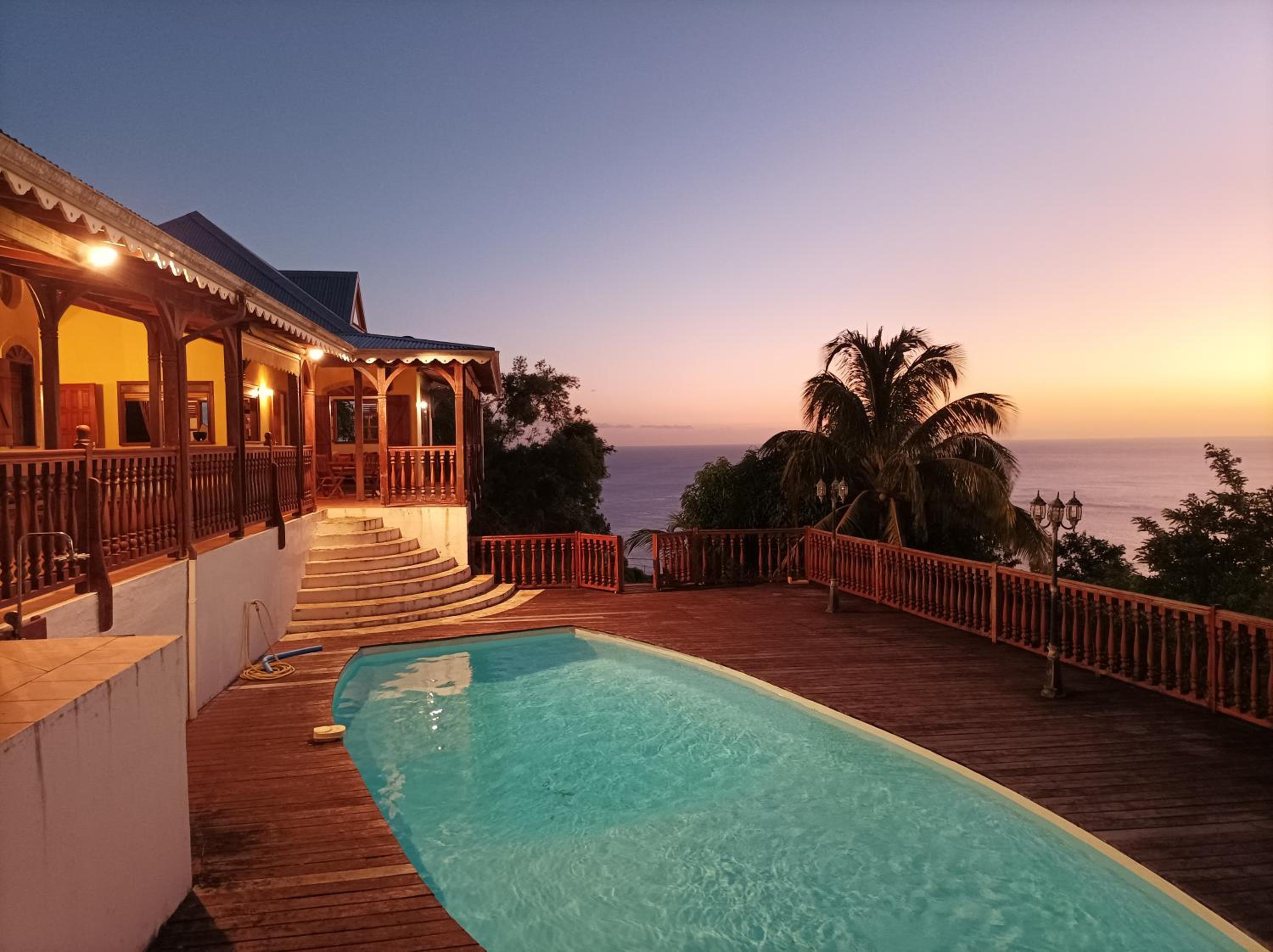 Four-Bedroom Villa photo 1